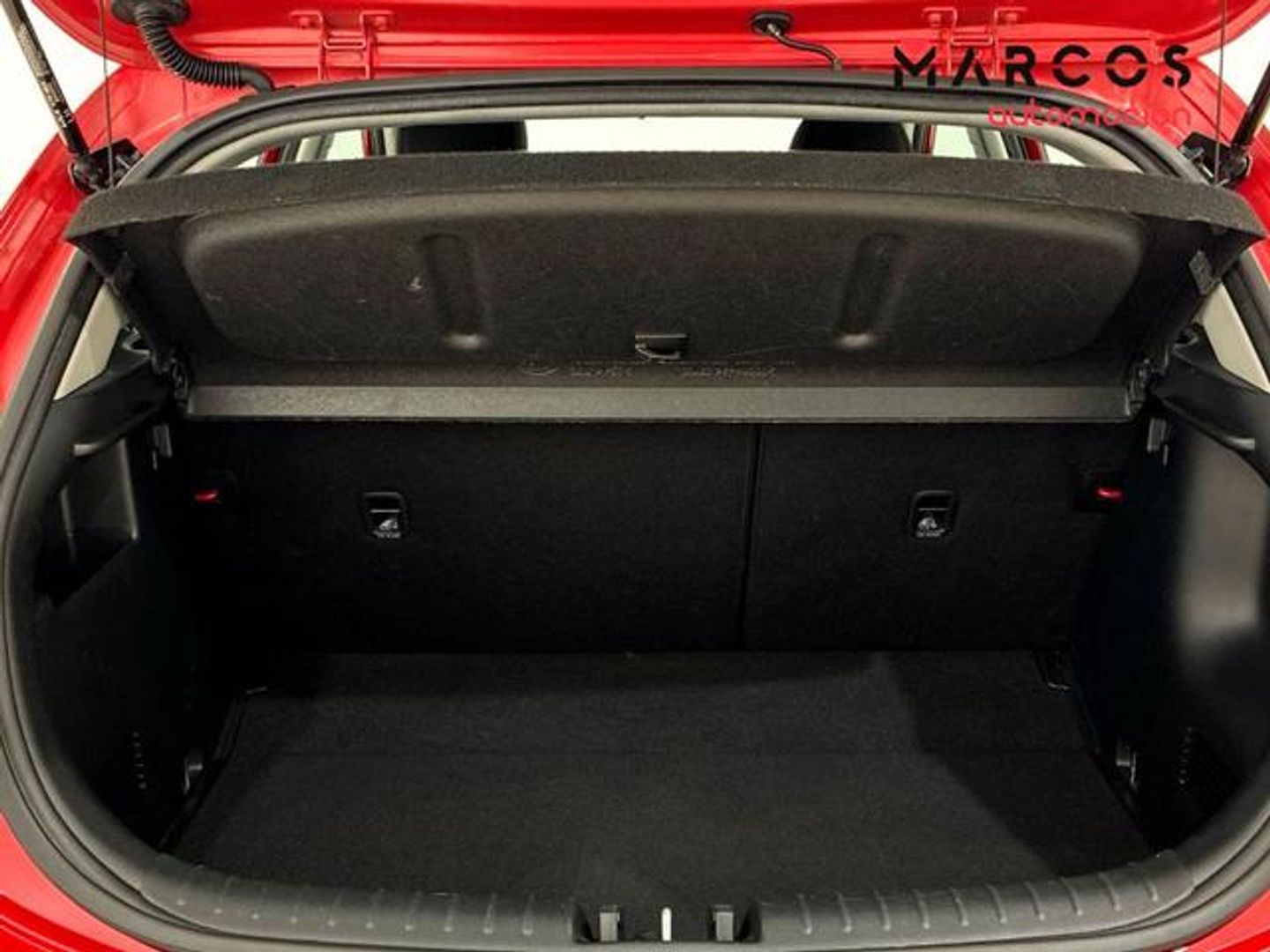 Kia Rio 1.0 T-GDi MHEV iMT Drive 74 kW (100 CV) Rojo Compact