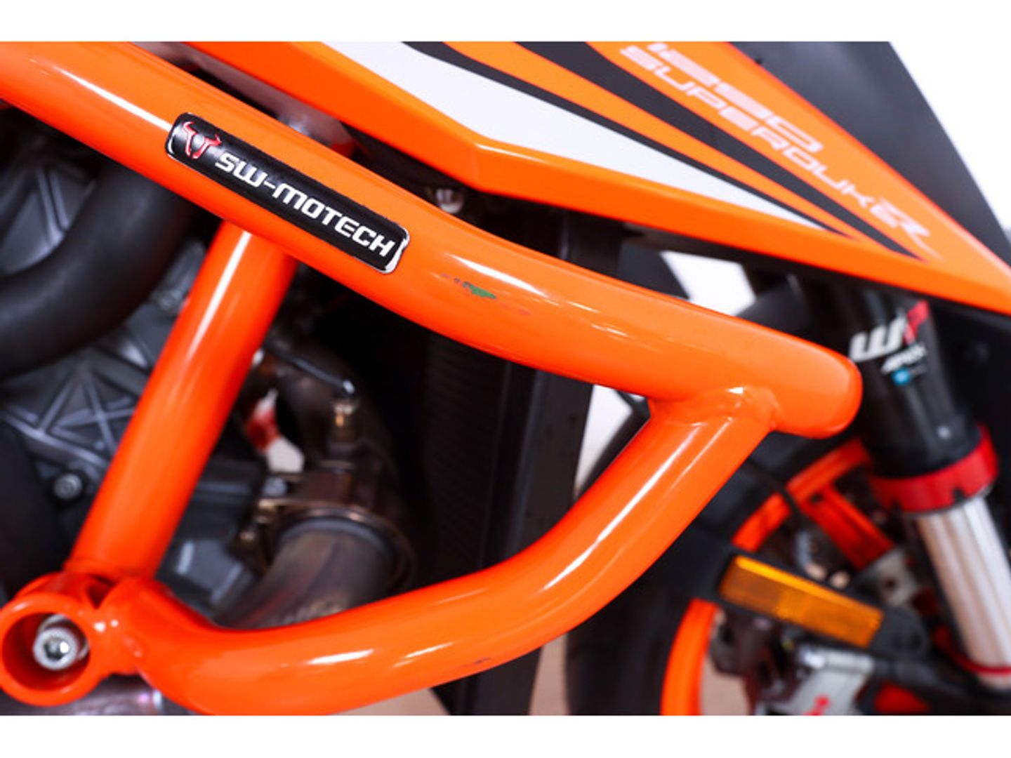 KTM Super Duke R 1290 Naranja Motorcycle
