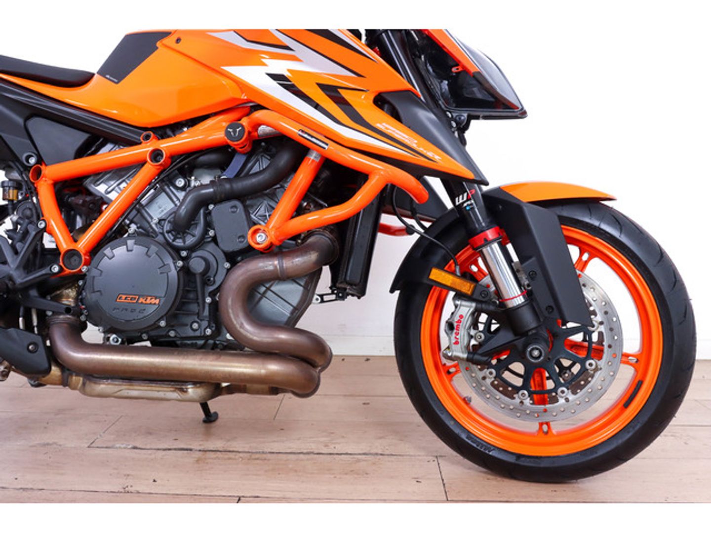 KTM Super Duke R 1290 Naranja Motorcycle