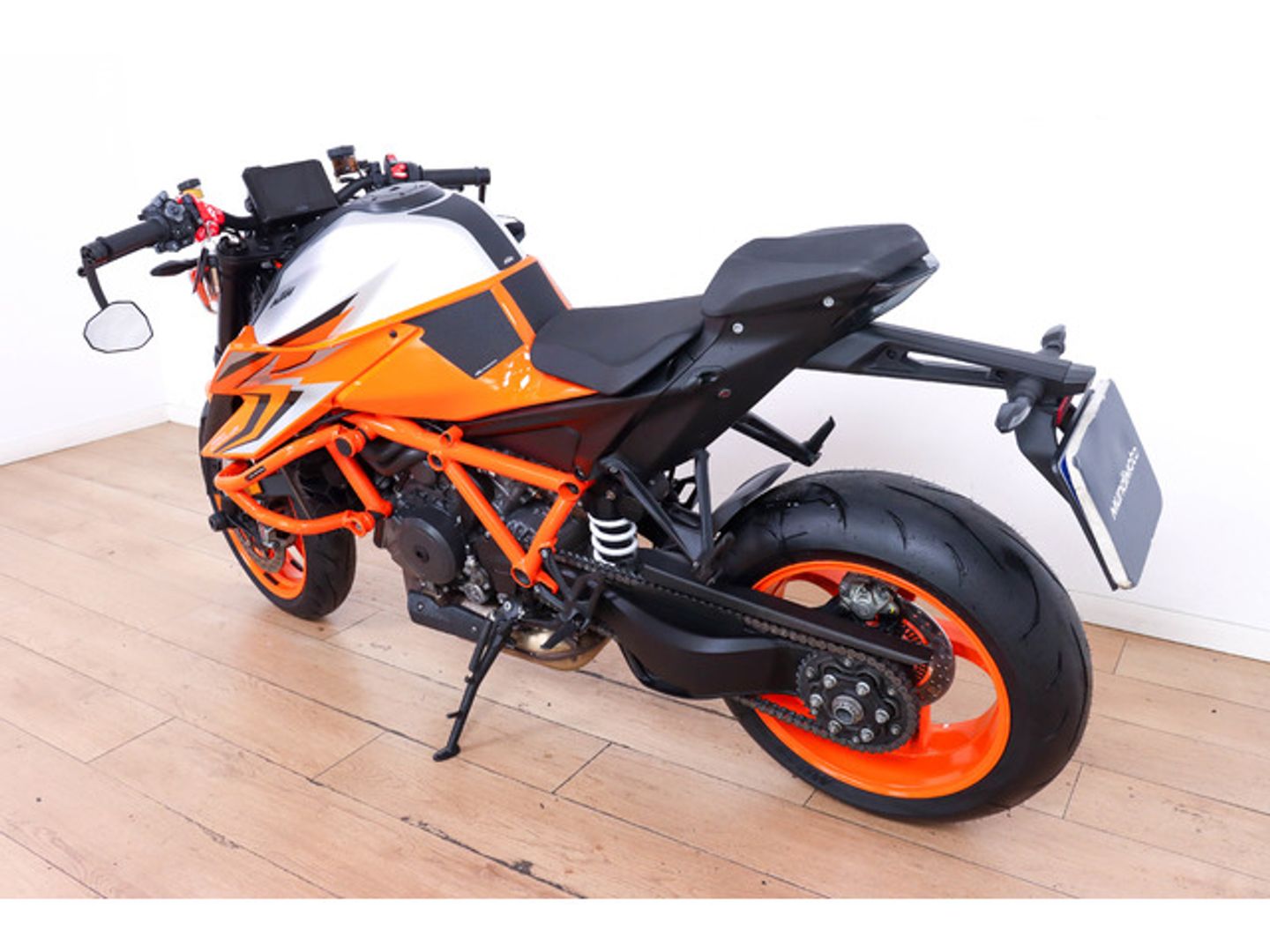KTM Super Duke R 1290 Naranja Motorcycle
