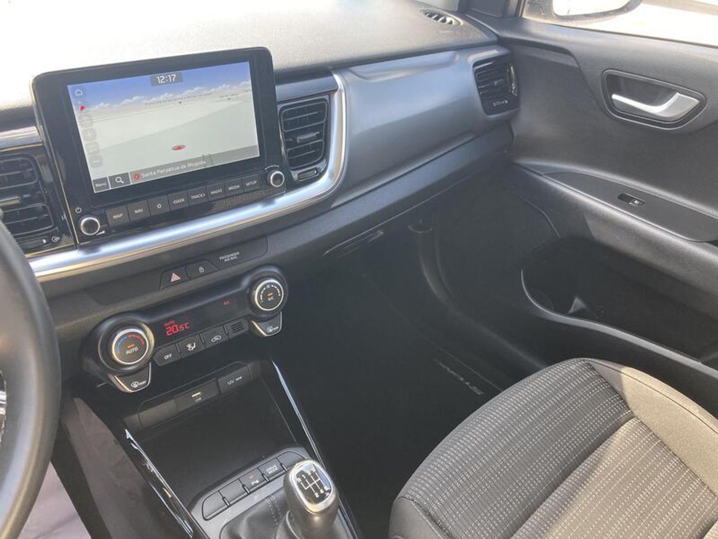 Kia Stonic 1.0 T-GDi MHEV Drive iMT 74 kW (100 CV) Blanco SUV