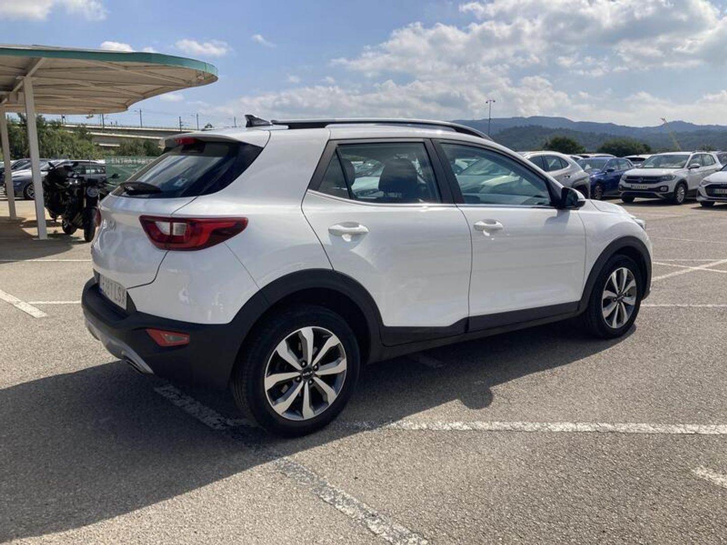 Kia Stonic 1.0 T-GDi MHEV Drive iMT 74 kW (100 CV) Blanco SUV