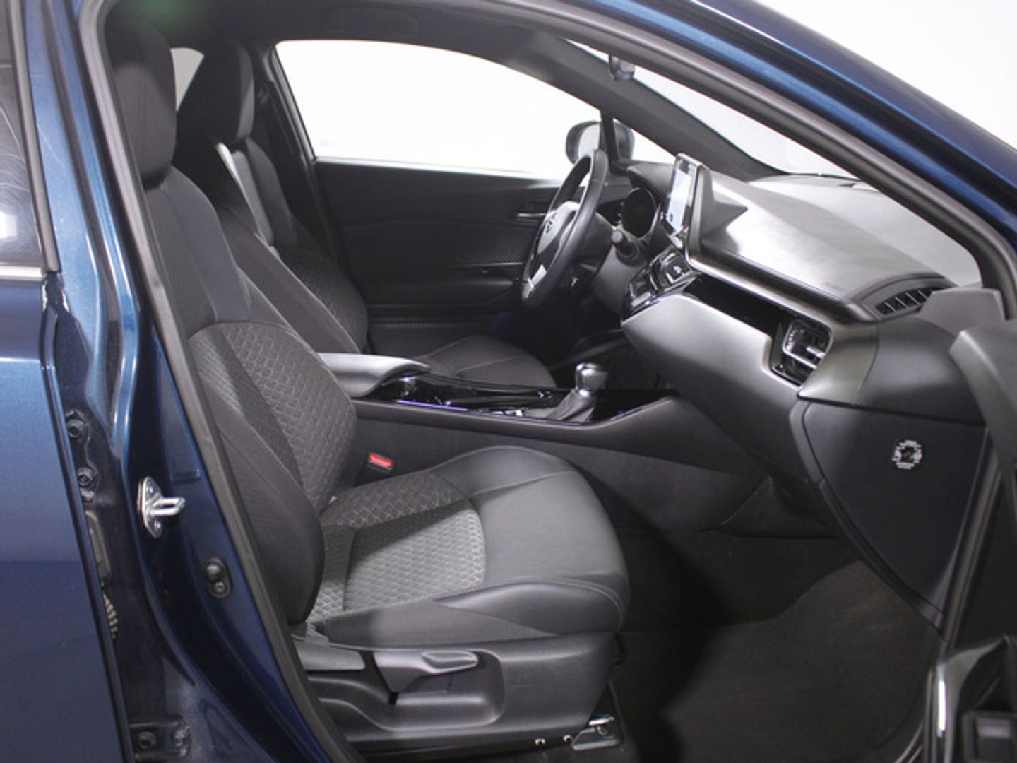Toyota C-HR 1.8 125H Advance 90 kW (122 CV) Azul SUV