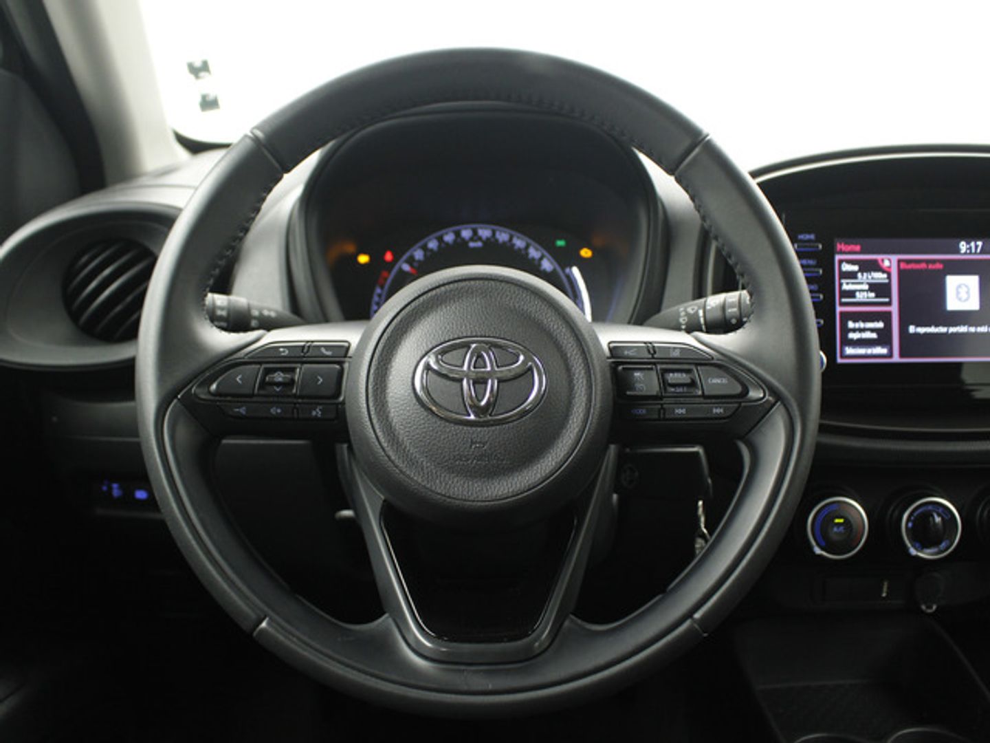 Toyota Aygo X Cross 1.0 VVT-I Play 53 kW (72 CV) Negro SUV