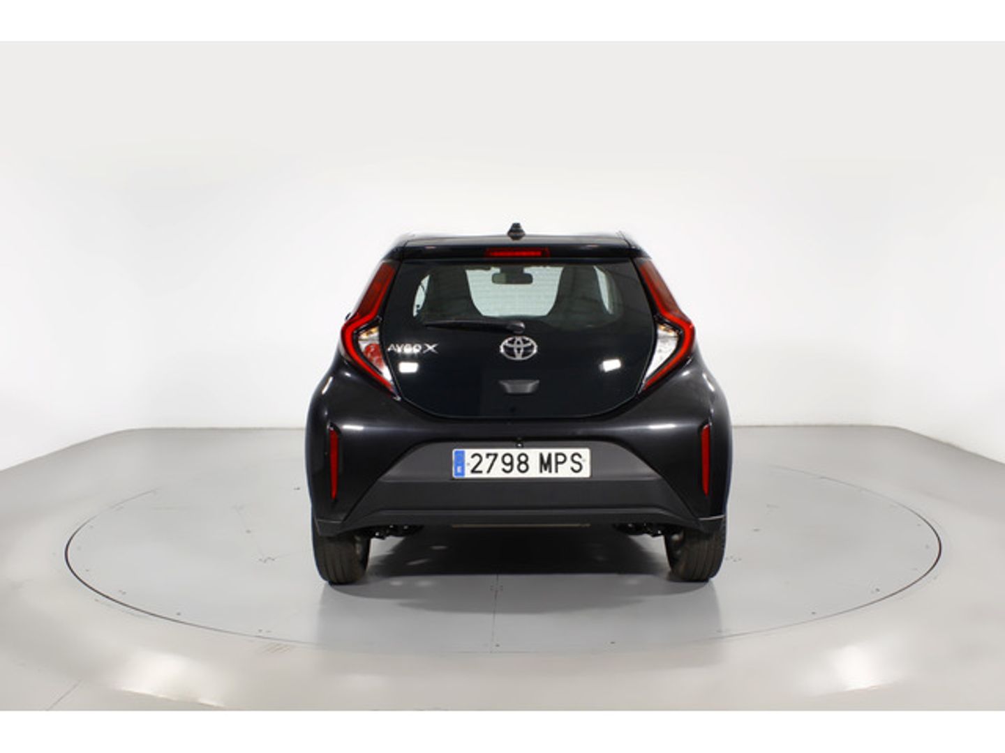 Toyota Aygo X Cross 1.0 VVT-I Play 53 kW (72 CV) Negro SUV