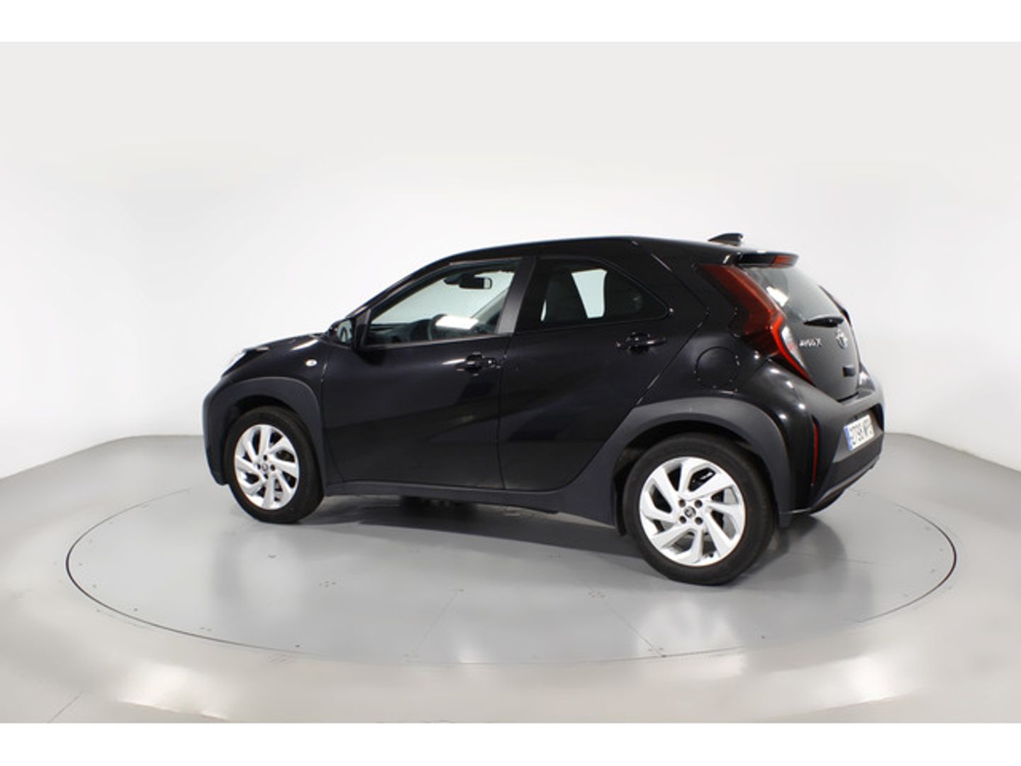 Toyota Aygo X Cross 1.0 VVT-I Play 53 kW (72 CV) Negro SUV