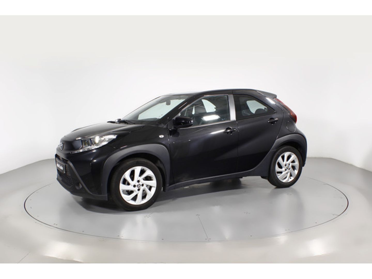 Toyota Aygo X Cross 1.0 VVT-I Play 53 kW (72 CV) Negro SUV