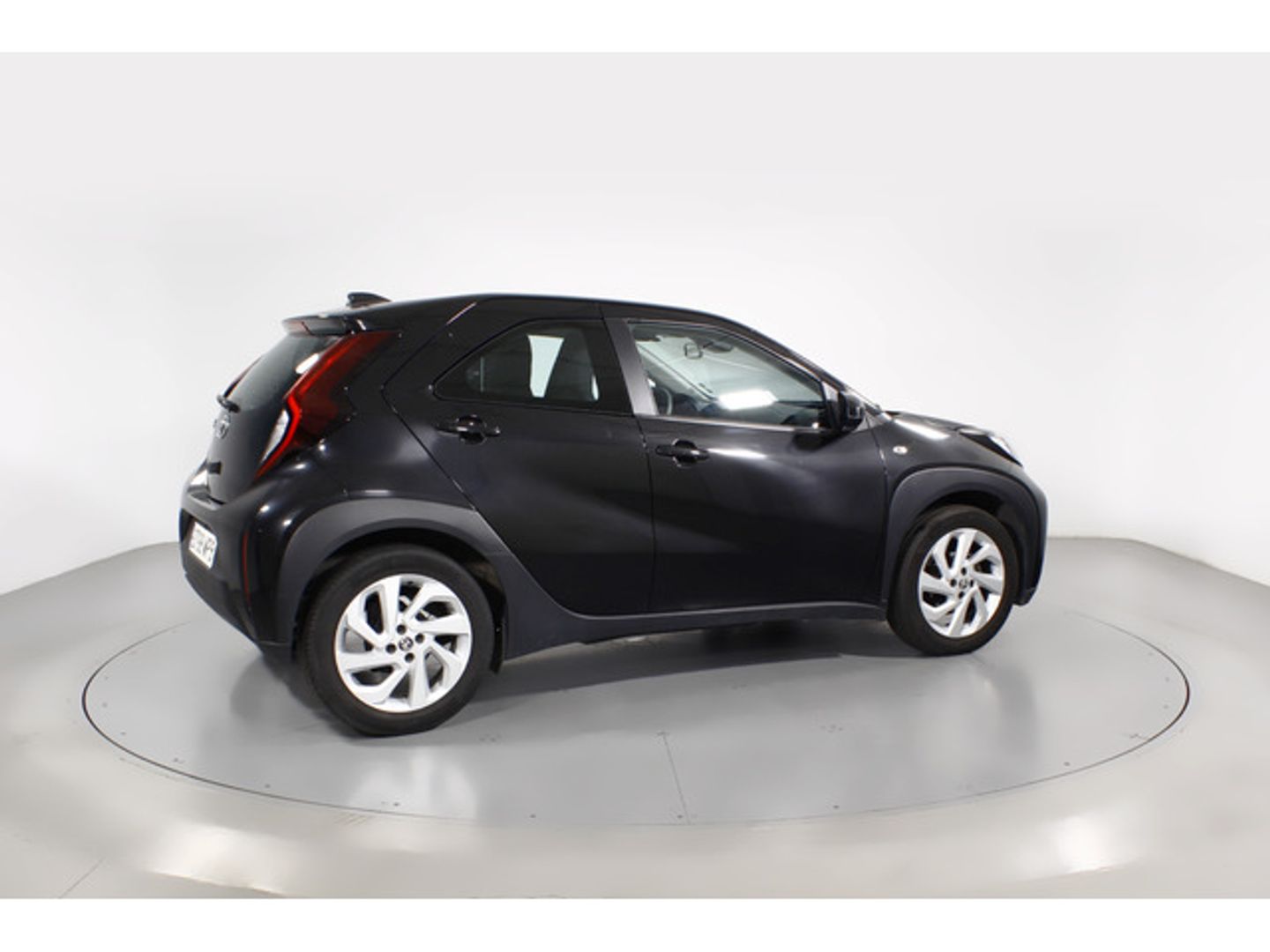 Toyota Aygo X Cross 1.0 VVT-I Play 53 kW (72 CV) Negro SUV