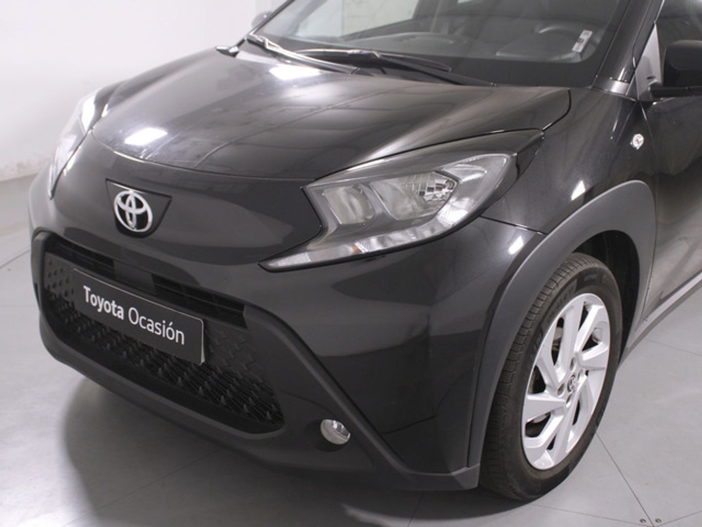 Toyota Aygo X Cross 1.0 VVT-I Play 53 kW (72 CV) Negro SUV