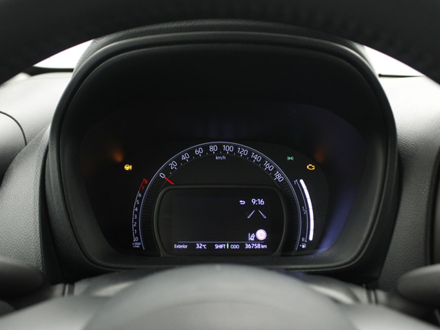 Toyota Aygo X Cross 1.0 VVT-I Play 53 kW (72 CV) Negro SUV