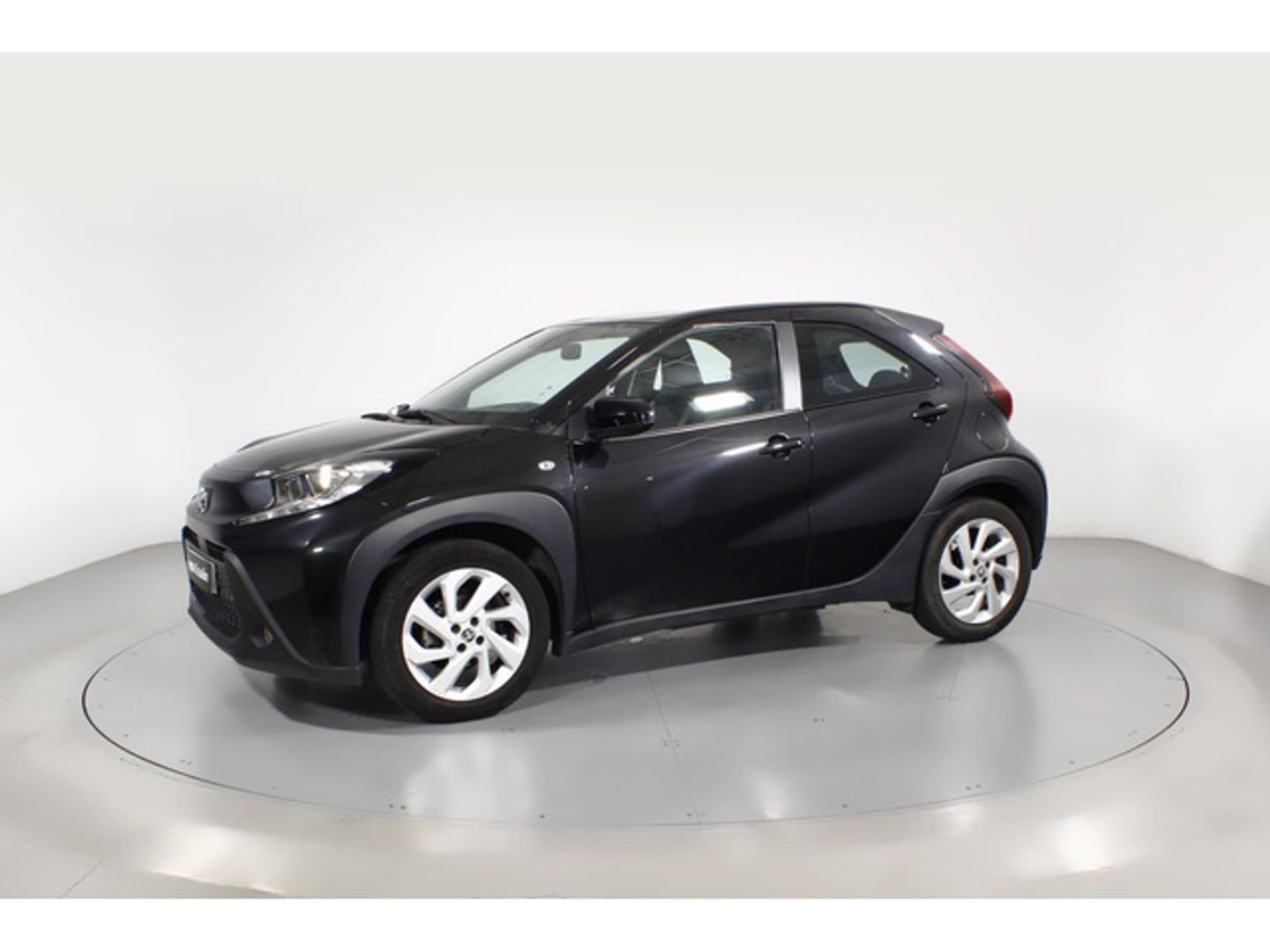 Toyota Aygo X Cross 1.0 VVT-I Play 53 kW (72 CV) Negro SUV