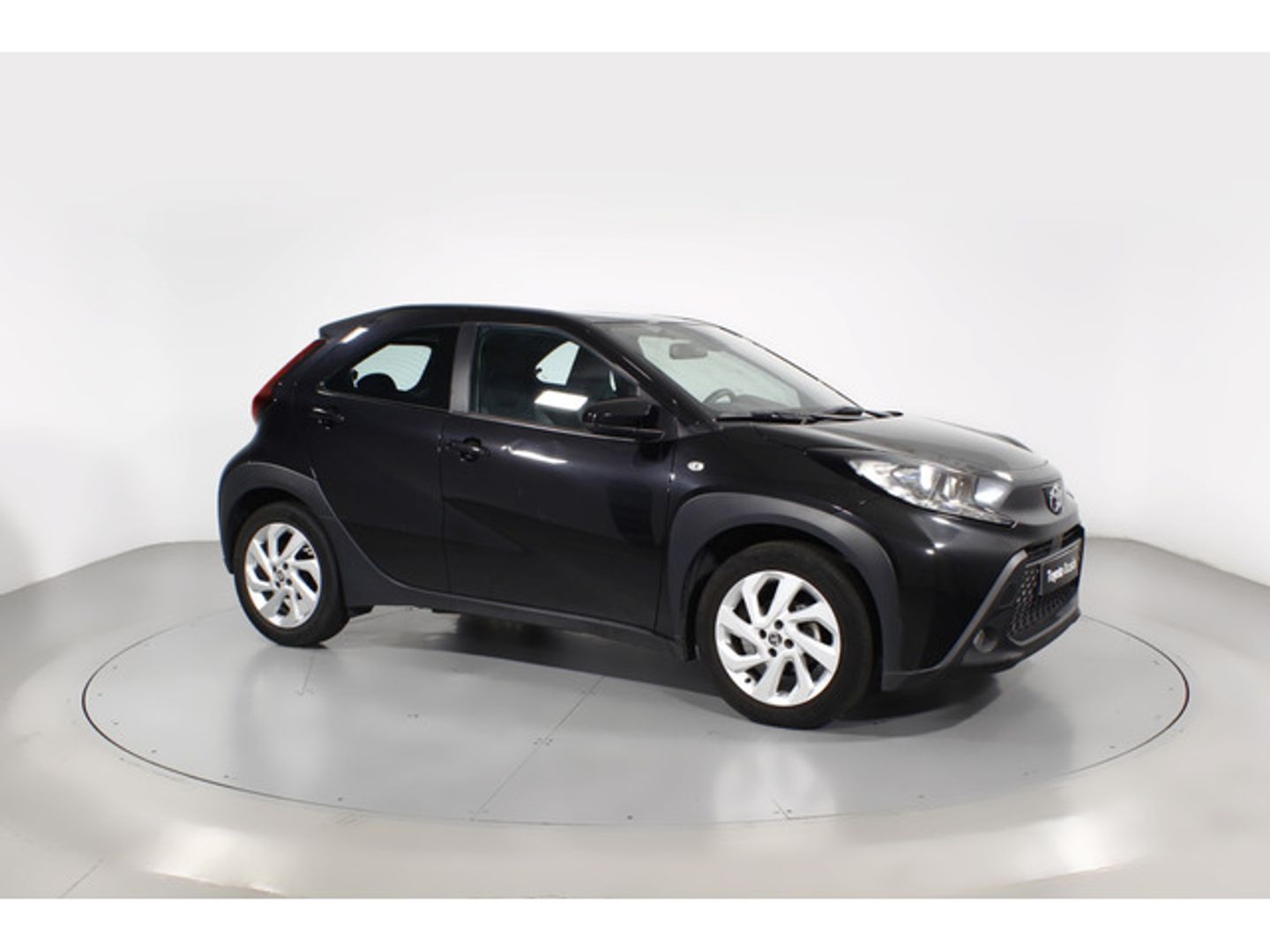 Toyota Aygo X Cross 1.0 VVT-I Play 53 kW (72 CV) Negro SUV