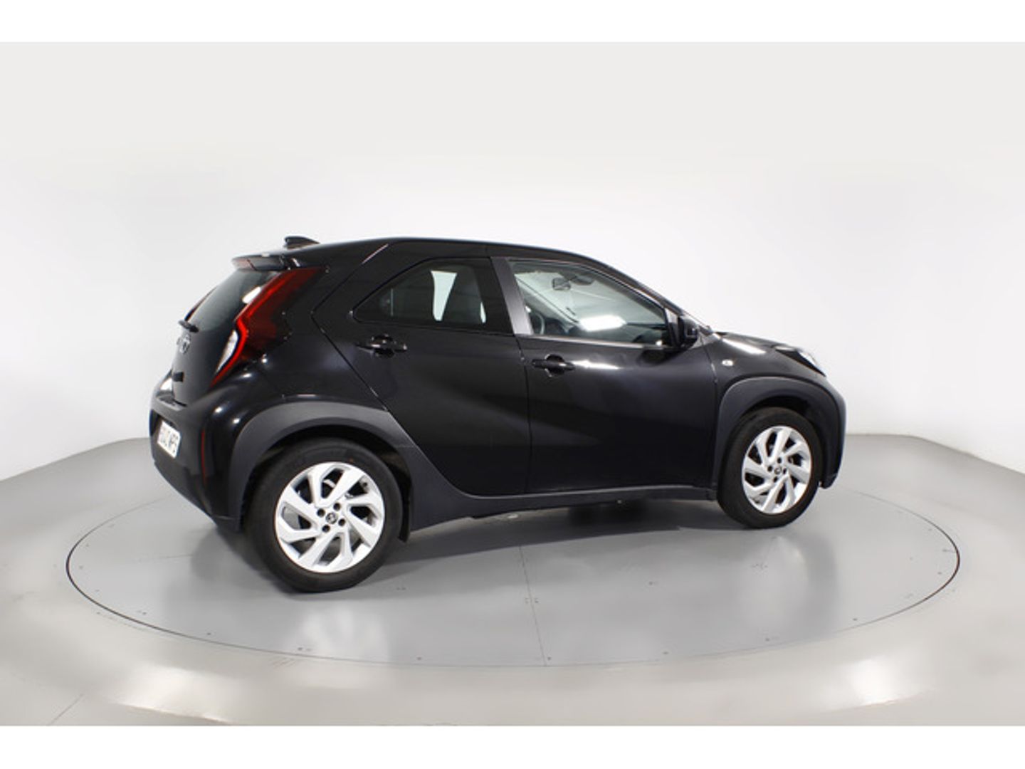 Toyota Aygo X Cross 1.0 VVT-I Play 53 kW (72 CV) Negro SUV