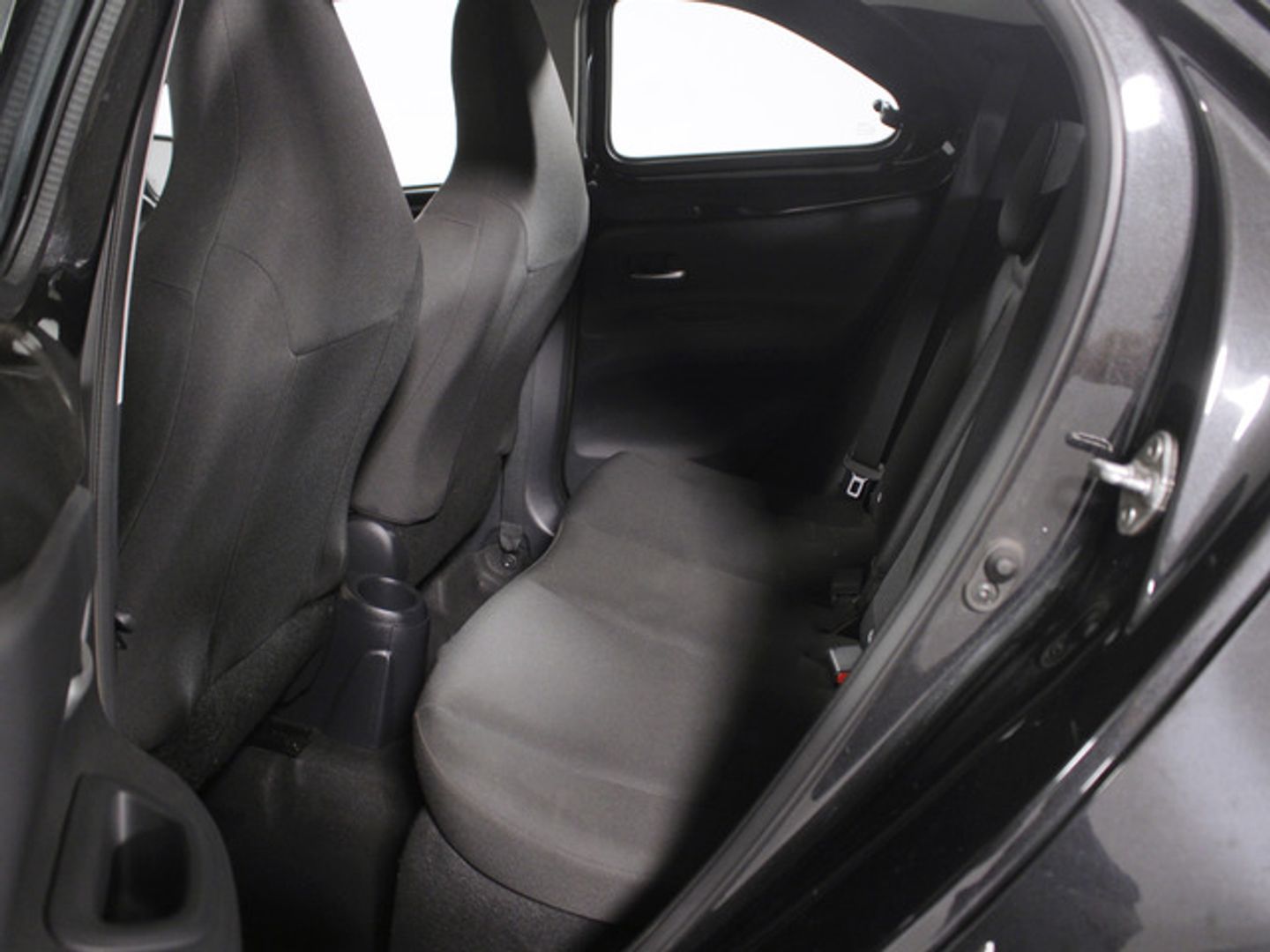 Toyota Aygo X Cross 1.0 VVT-I Play 53 kW (72 CV) Negro SUV