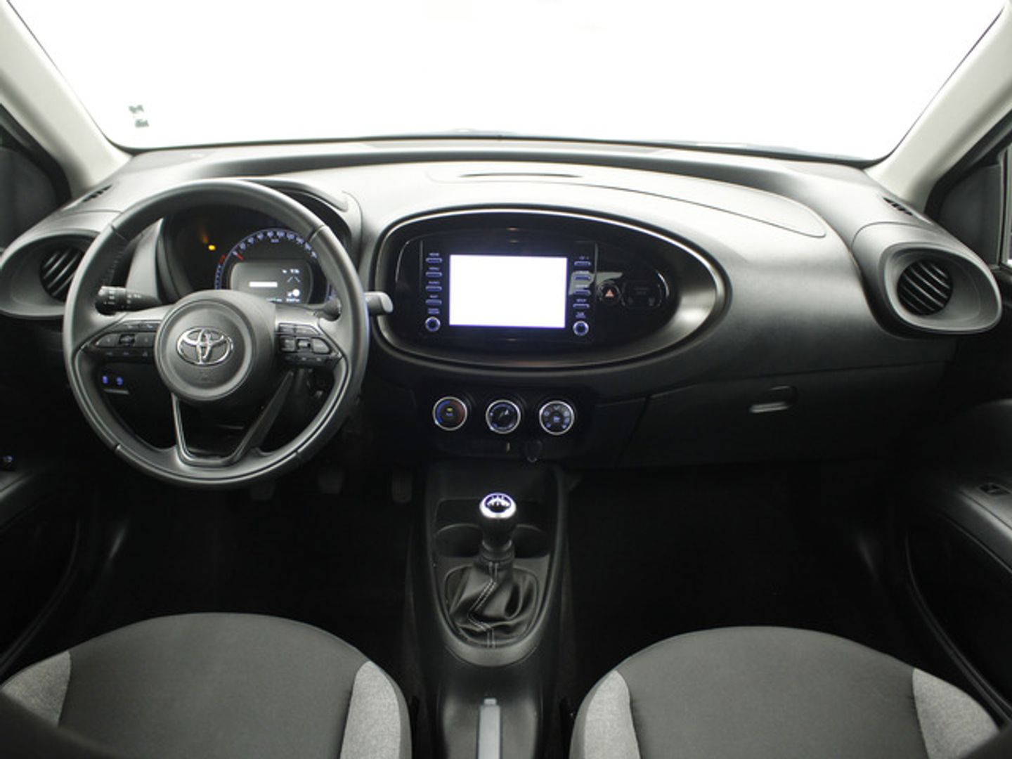 Toyota Aygo X Cross 1.0 VVT-I Play 53 kW (72 CV) Negro SUV