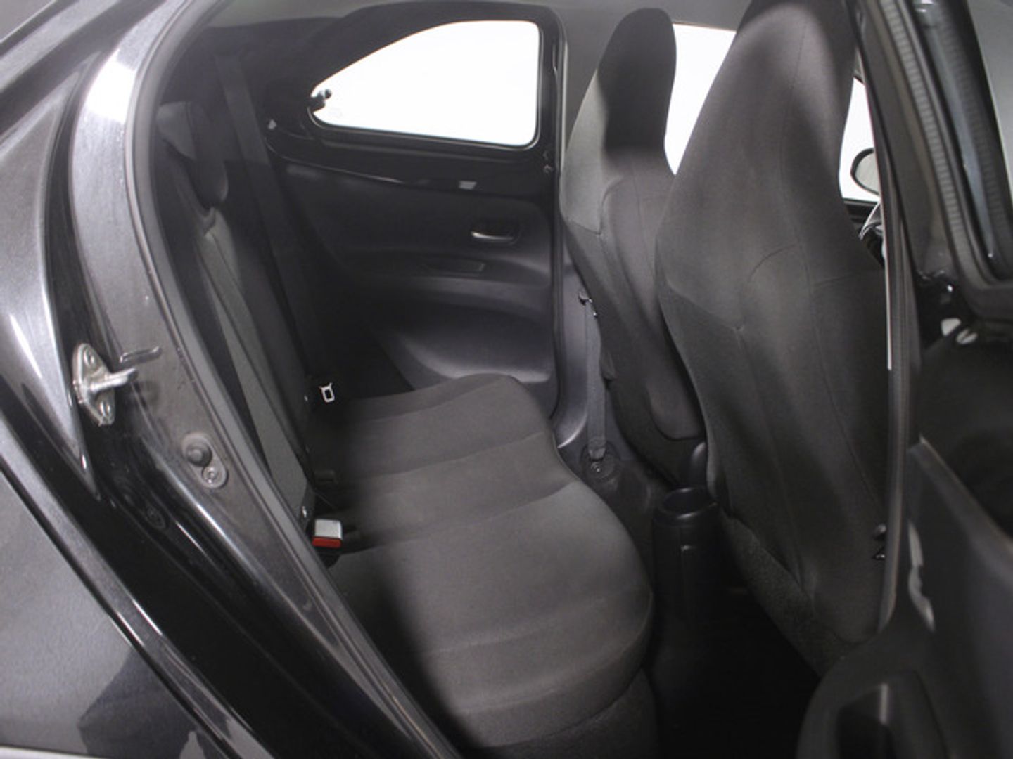 Toyota Aygo X Cross 1.0 VVT-I Play 53 kW (72 CV) Negro SUV
