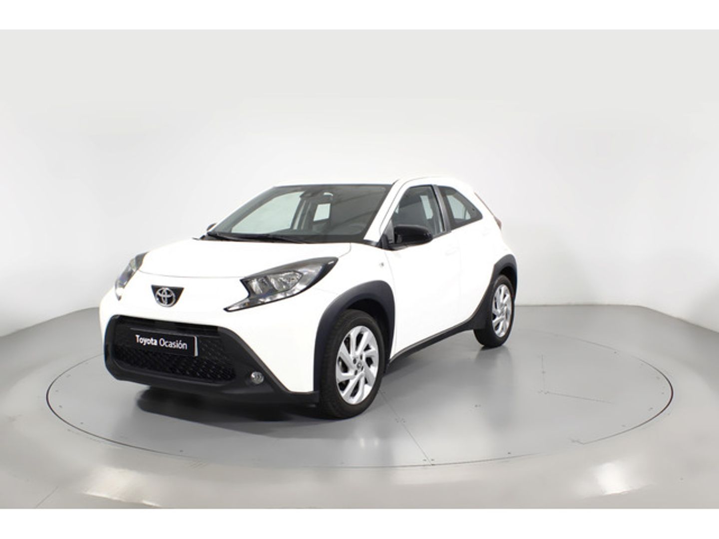 Toyota Aygo X Cross 1.0 VVT-I Play 53 kW (72 CV) Blanco SUV