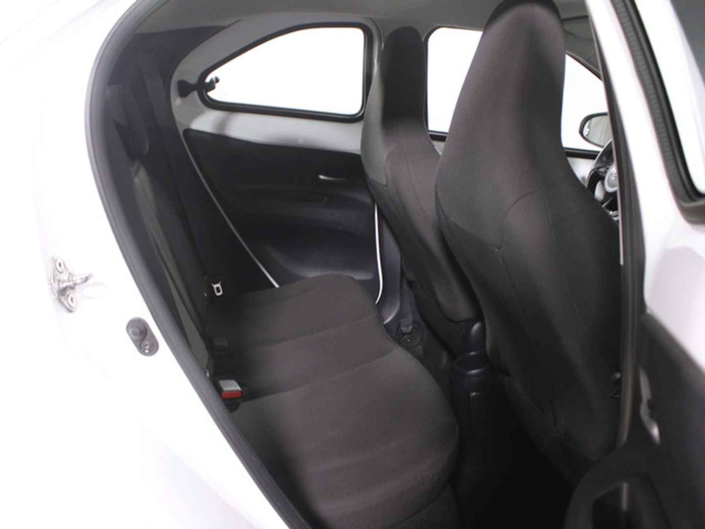 Toyota Aygo X Cross 1.0 VVT-I Play 53 kW (72 CV) Blanco SUV