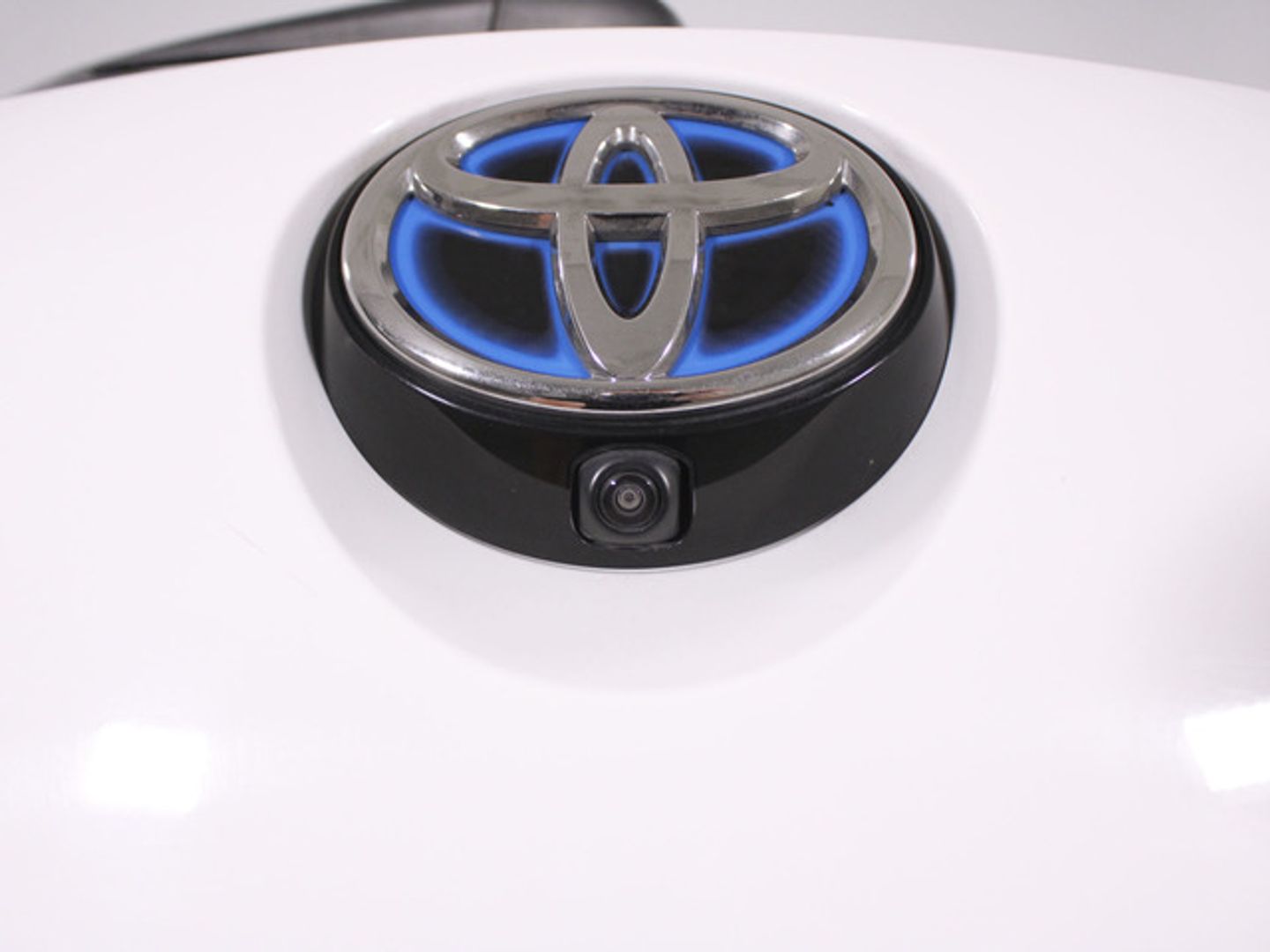Toyota Corolla 140H Active Plus 103 kW (140 CV) Blanco Sedan