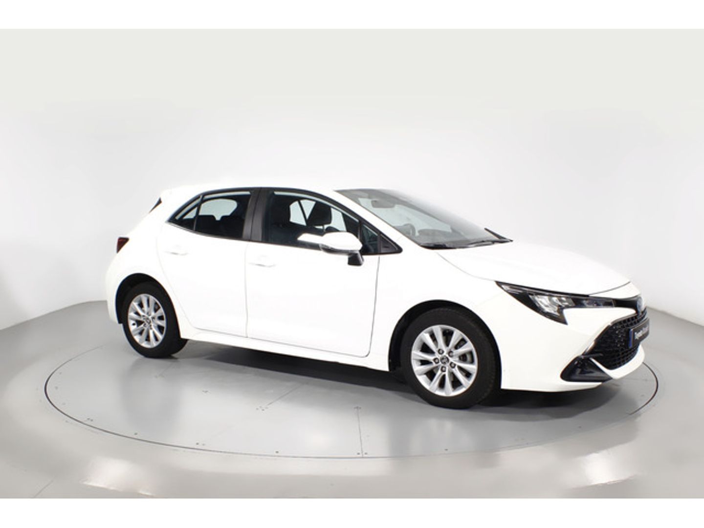 Toyota Corolla 140H Active Plus 103 kW (140 CV) Blanco Sedan