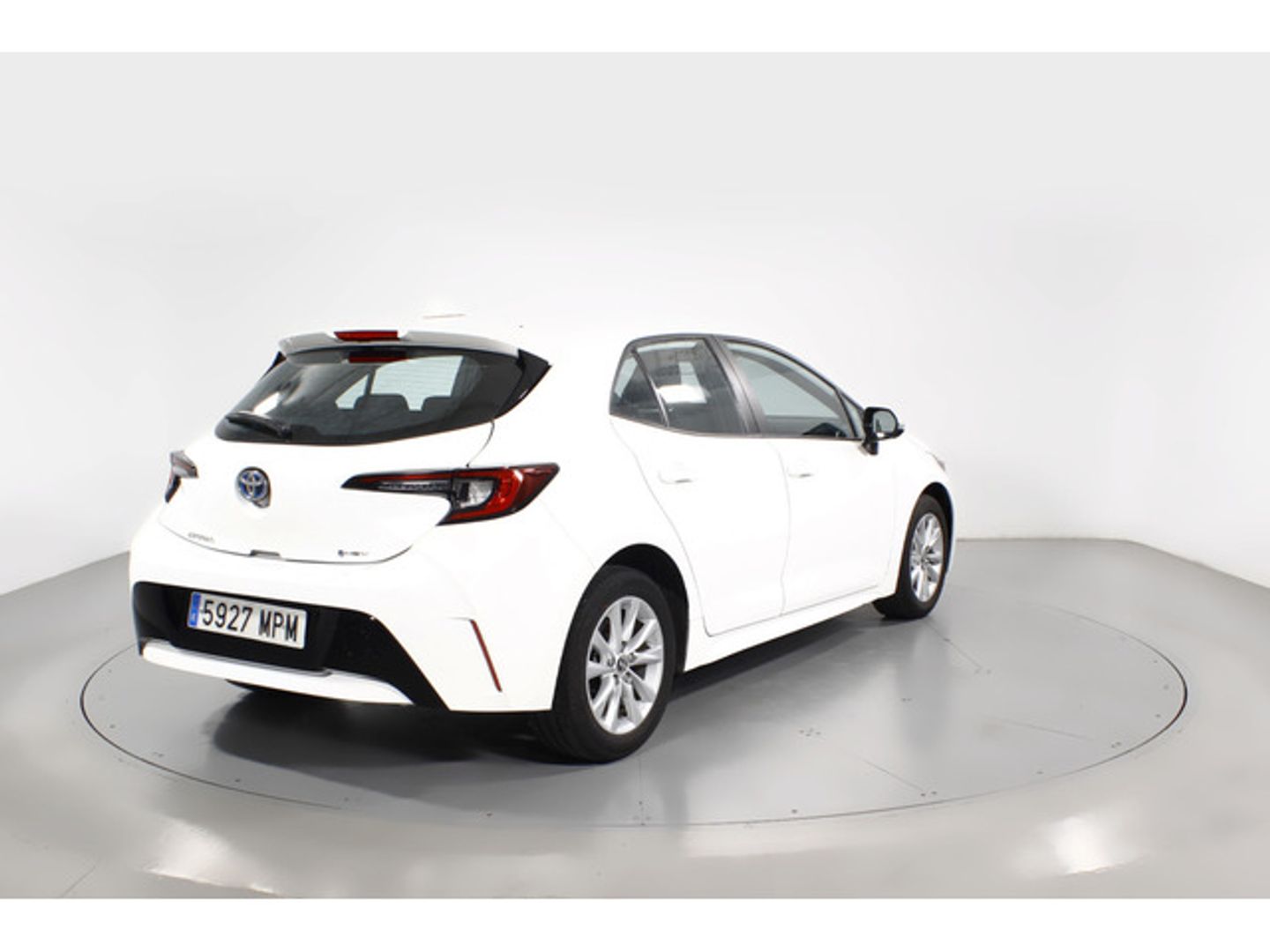 Toyota Corolla 140H Active Plus 103 kW (140 CV) Blanco Sedan