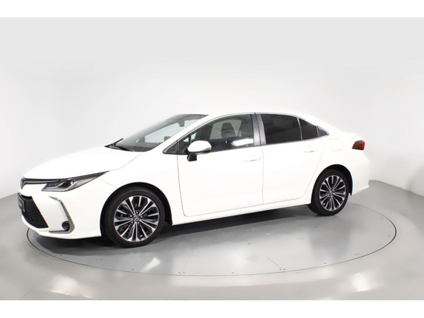 Toyota Corolla 140H Style 103 kW (140 CV) Blanco Sedan