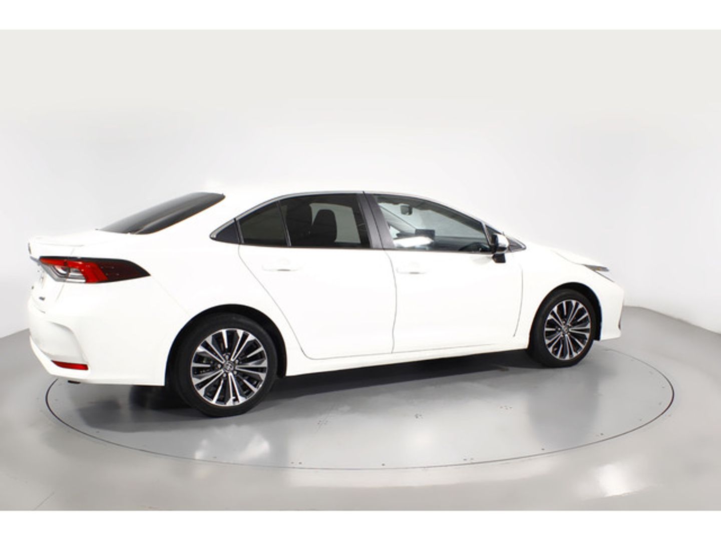 Toyota Corolla 140H Style 103 kW (140 CV) Blanco Sedan