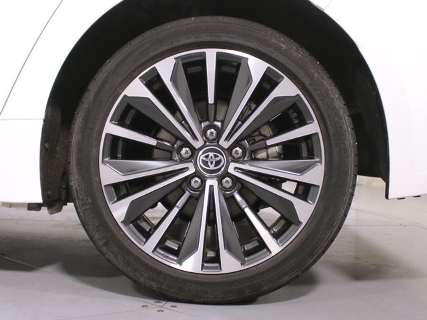 Toyota Corolla 140H Style 103 kW (140 CV) Blanco Sedan