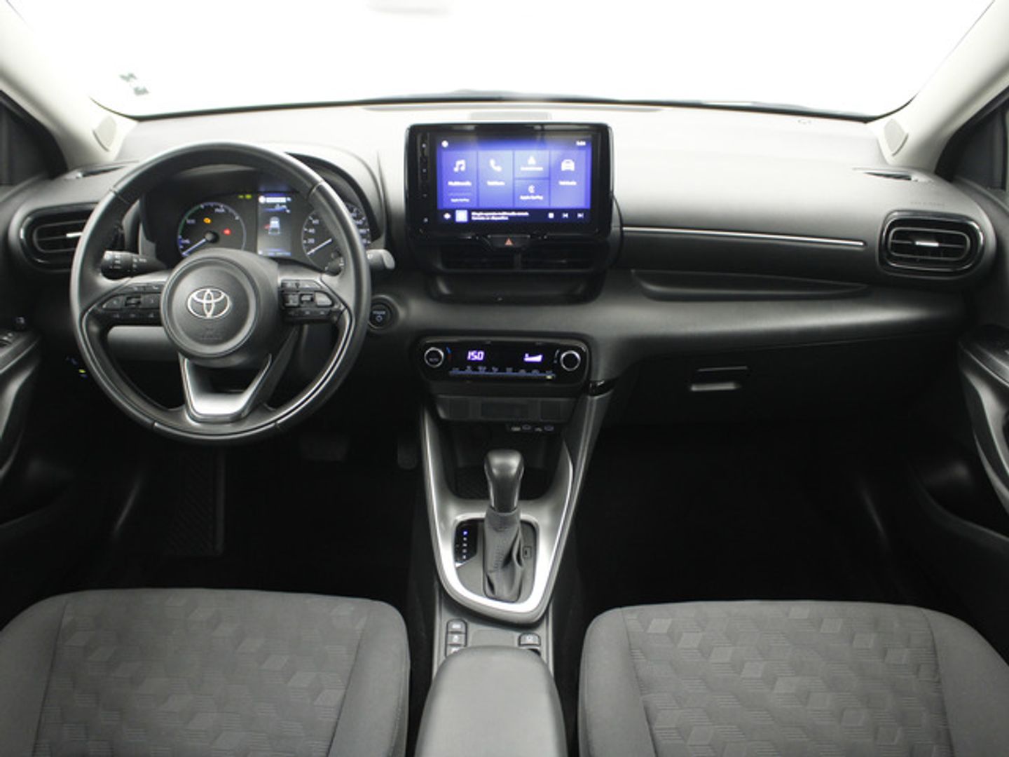 Toyota Yaris 120H Active Plus 85 kW (116 CV) Rojo Sedan