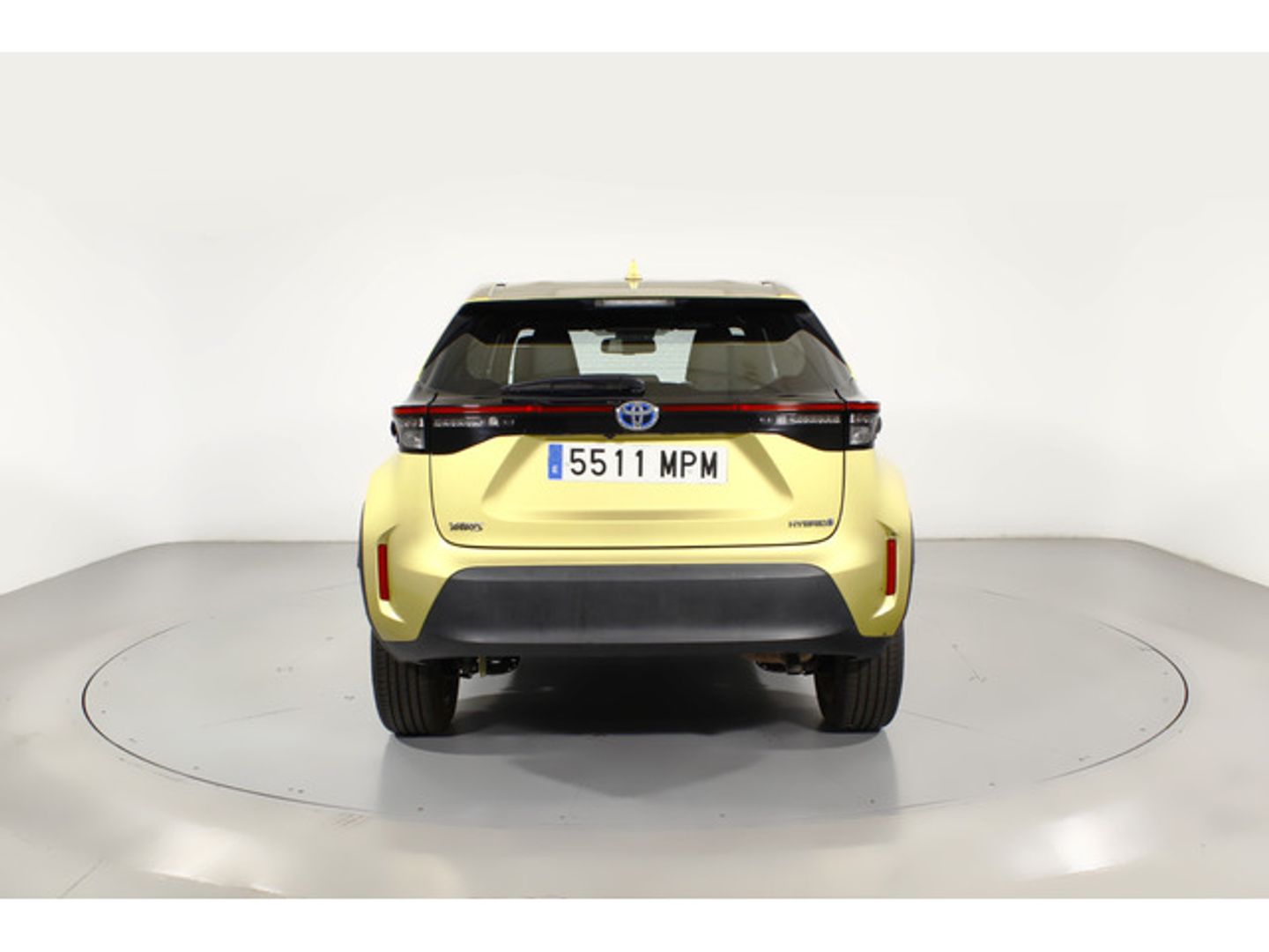 Toyota Yaris Cross 120H Active Tech 85 kW (116 CV) Oro All Terrain / Pick-up