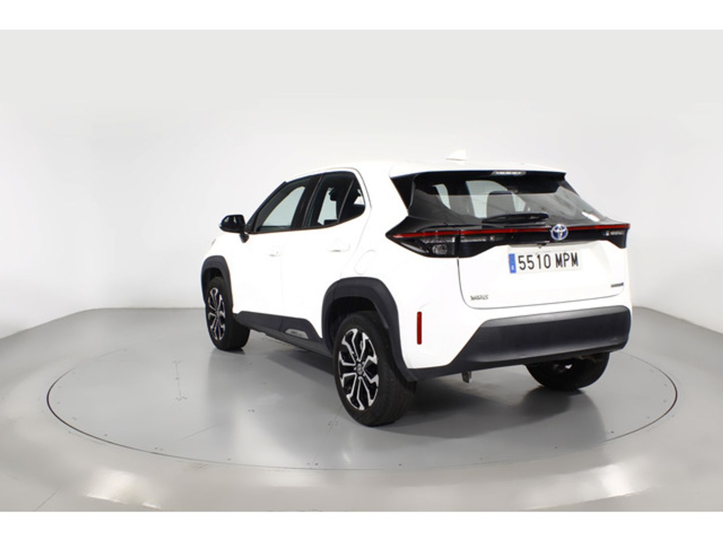 Toyota Yaris Cross 120H Active Tech 85 kW (116 CV) Blanco All Terrain / Pick-up