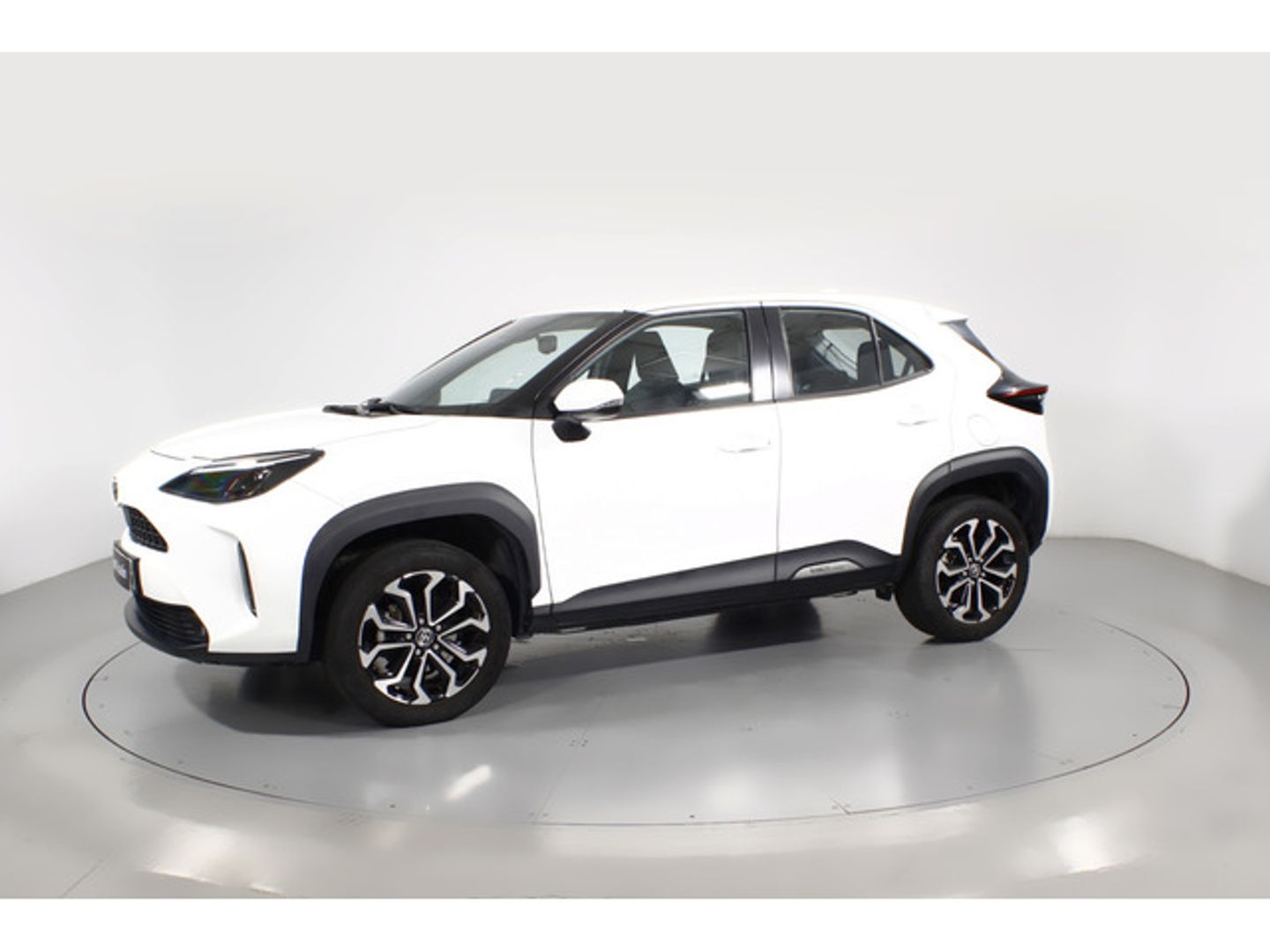 Toyota Yaris Cross 120H Active Tech 85 kW (116 CV) Blanco All Terrain / Pick-up