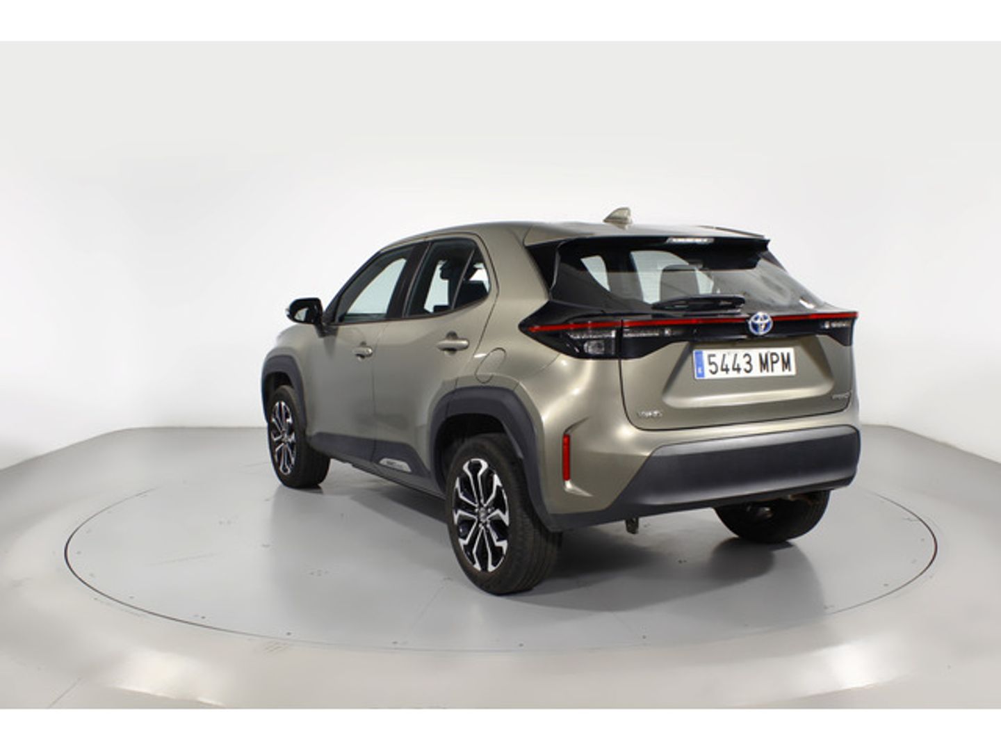Toyota Yaris Cross 120H Active Tech 85 kW (116 CV) Marrón All Terrain / Pick-up