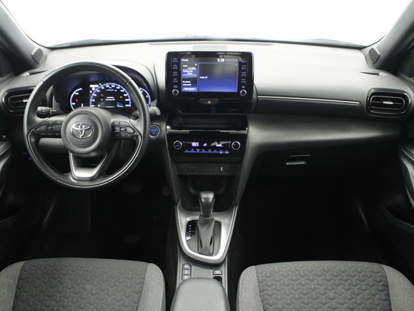 Toyota Yaris Cross 120H Active Tech 85 kW (116 CV) Marrón All Terrain / Pick-up