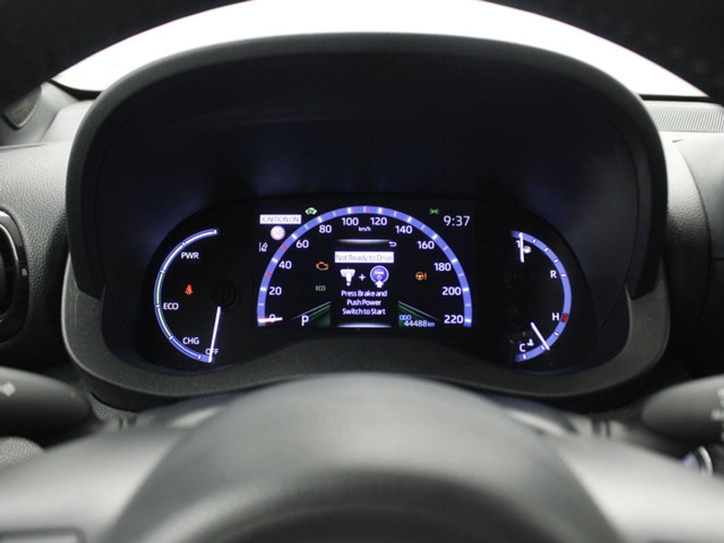 Toyota Yaris Cross 120H Active Tech 85 kW (116 CV) Marrón All Terrain / Pick-up