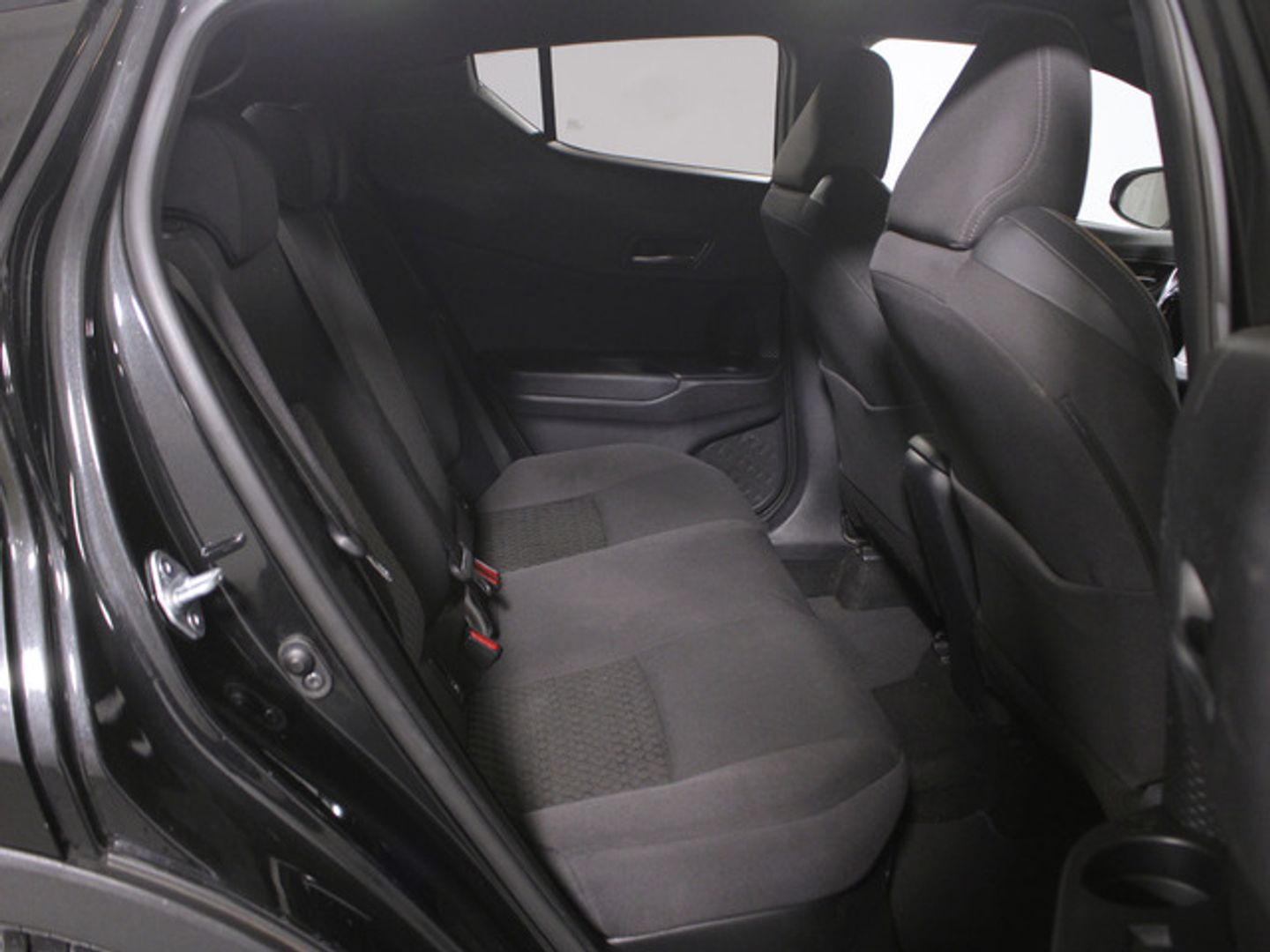 Toyota C-HR 180H Advance 135 kW (184 CV) Negro SUV