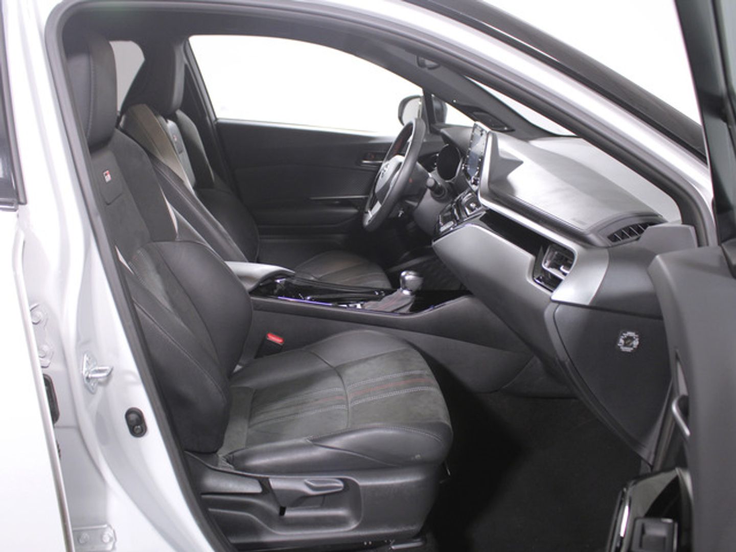 Toyota C-HR 180H GR Sport 135 kW (184 CV) Blanco SUV