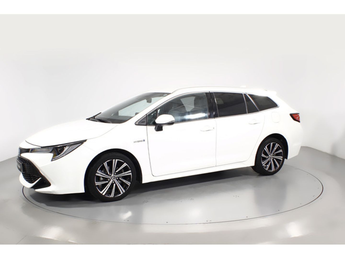 Toyota Corolla Touring Sport 125H Style E-CVT 90 kW (122 CV) Blanco Familiar
