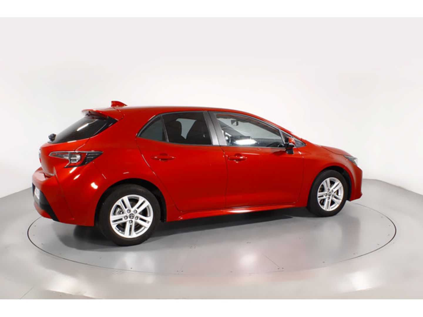 Toyota Corolla 1.8 125 Híbrido Active Tech E-CVT 90 kW (122 CV) Rojo Compact