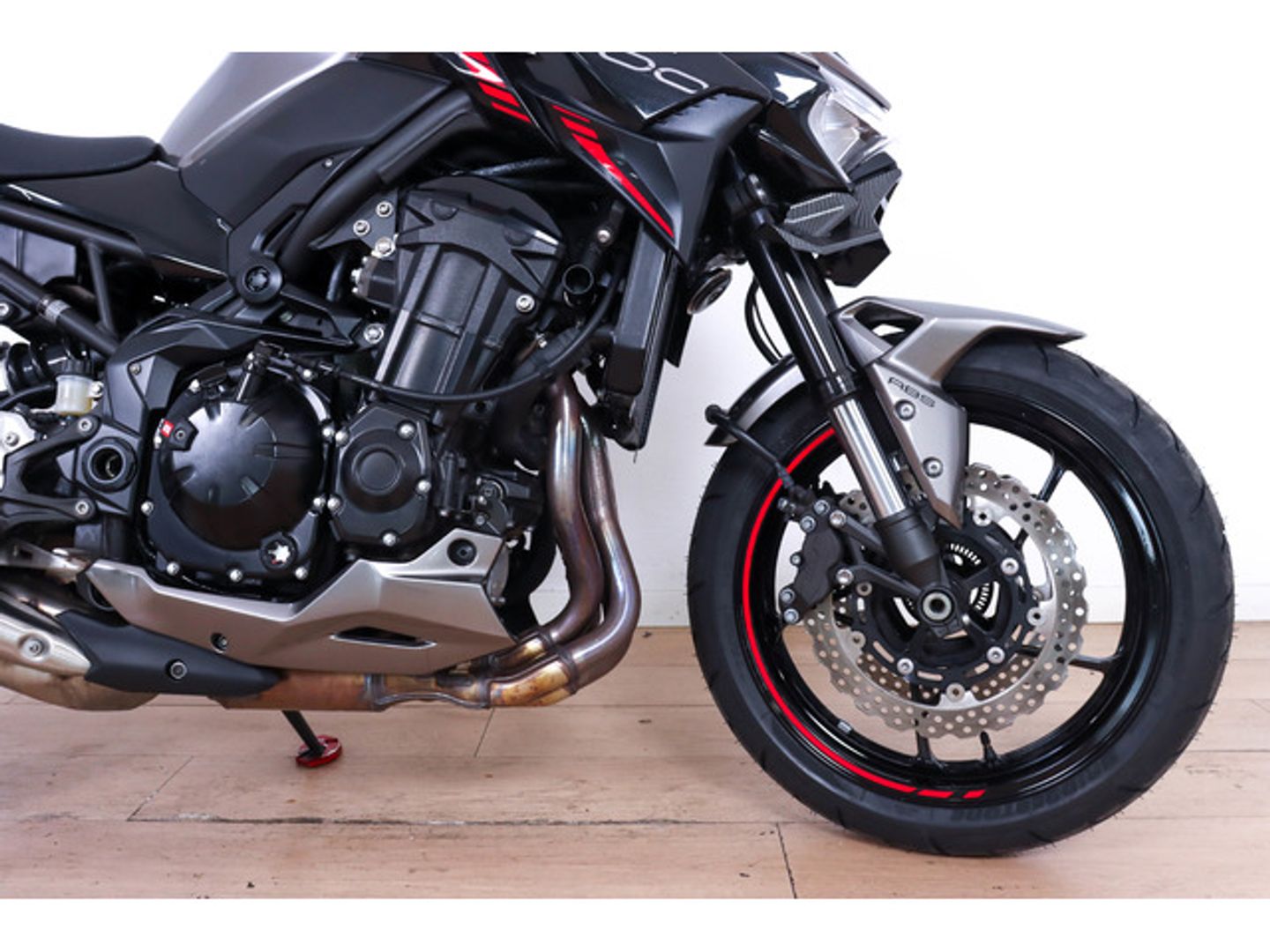 Kawasaki Z900 Negro Motorcycle
