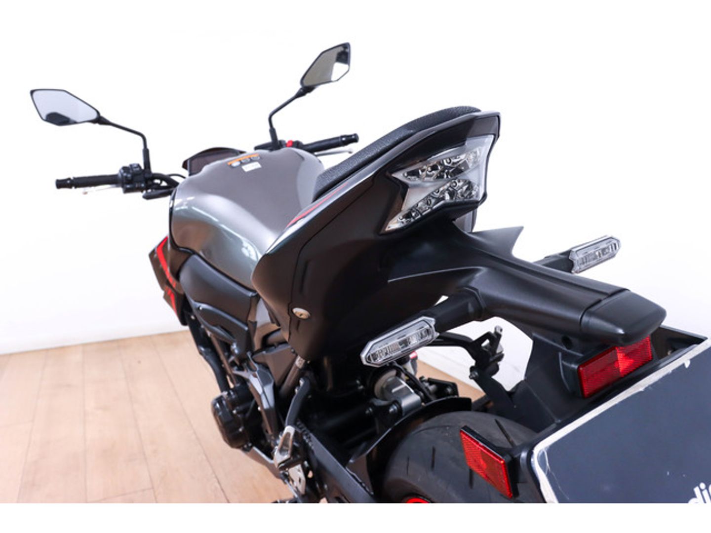 Kawasaki Z900 Negro Motorcycle