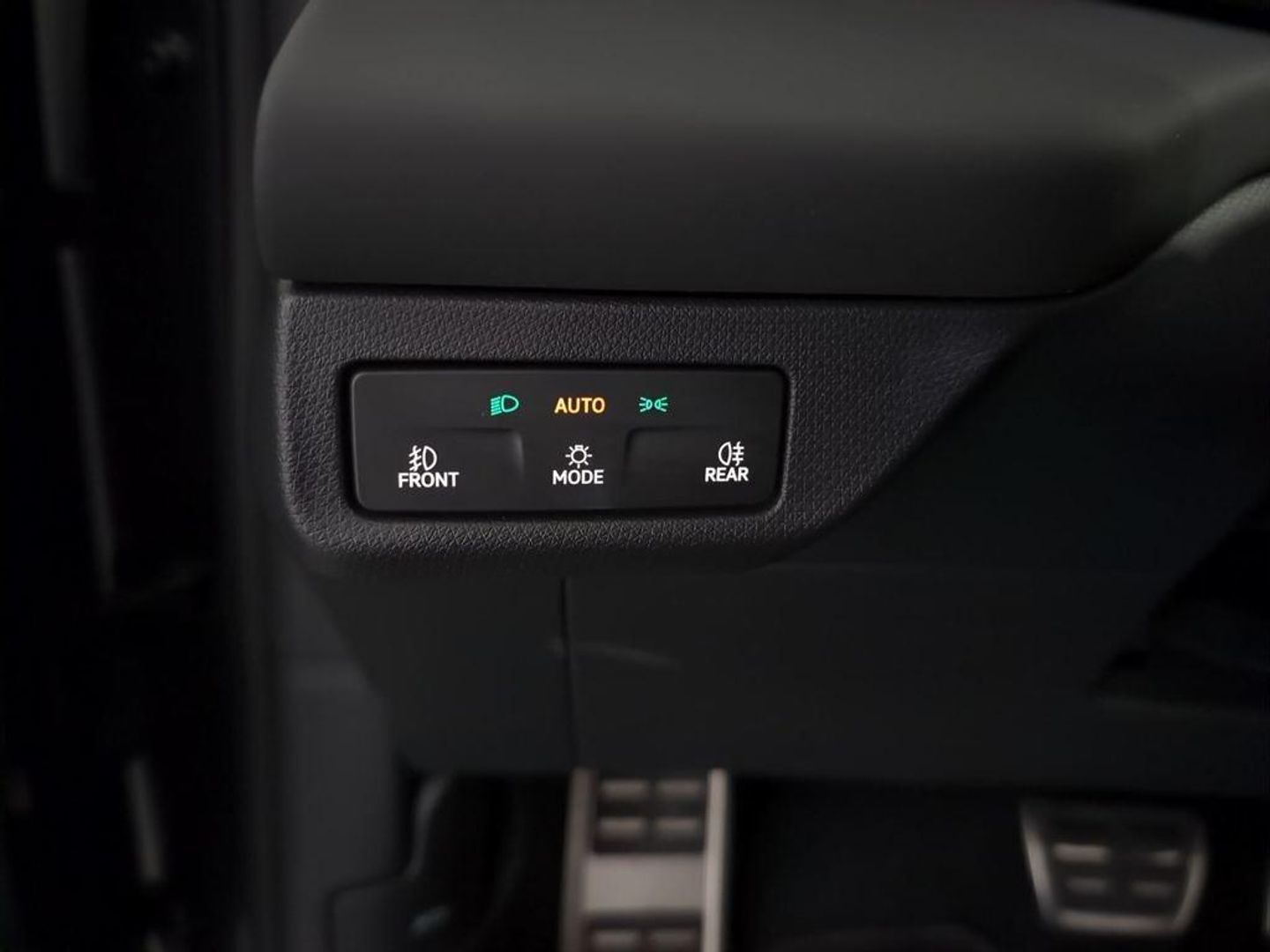 CUPRA Terramar 1.5 TSI e-Hybrid VZ DSG 200 kW (272 CV) Gris oscuro All Terrain / Pick-up