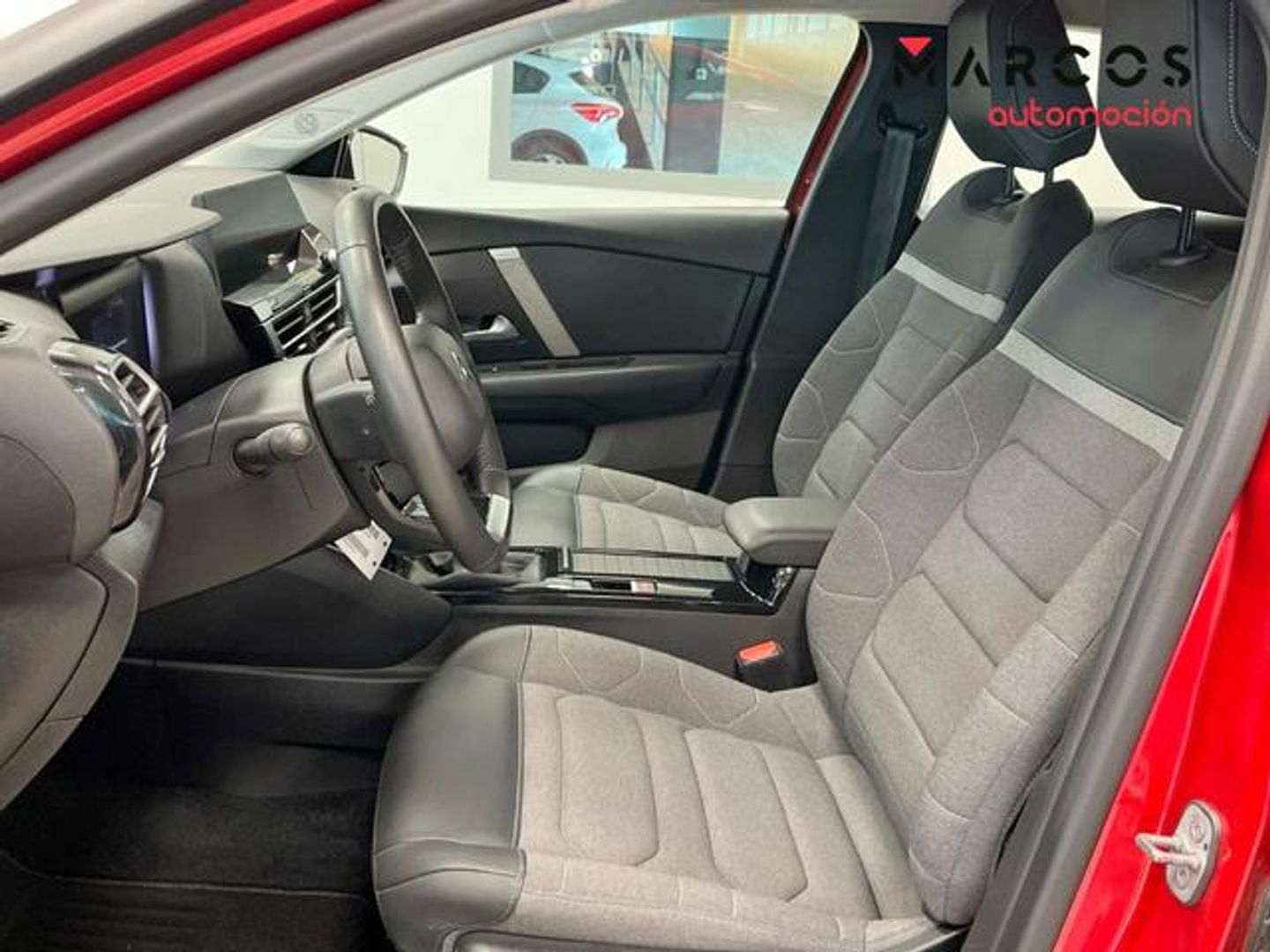 Citroen C4 PureTech 130 S&S 6v Feel Pack 96 kW (130 CV) Rojo Compact