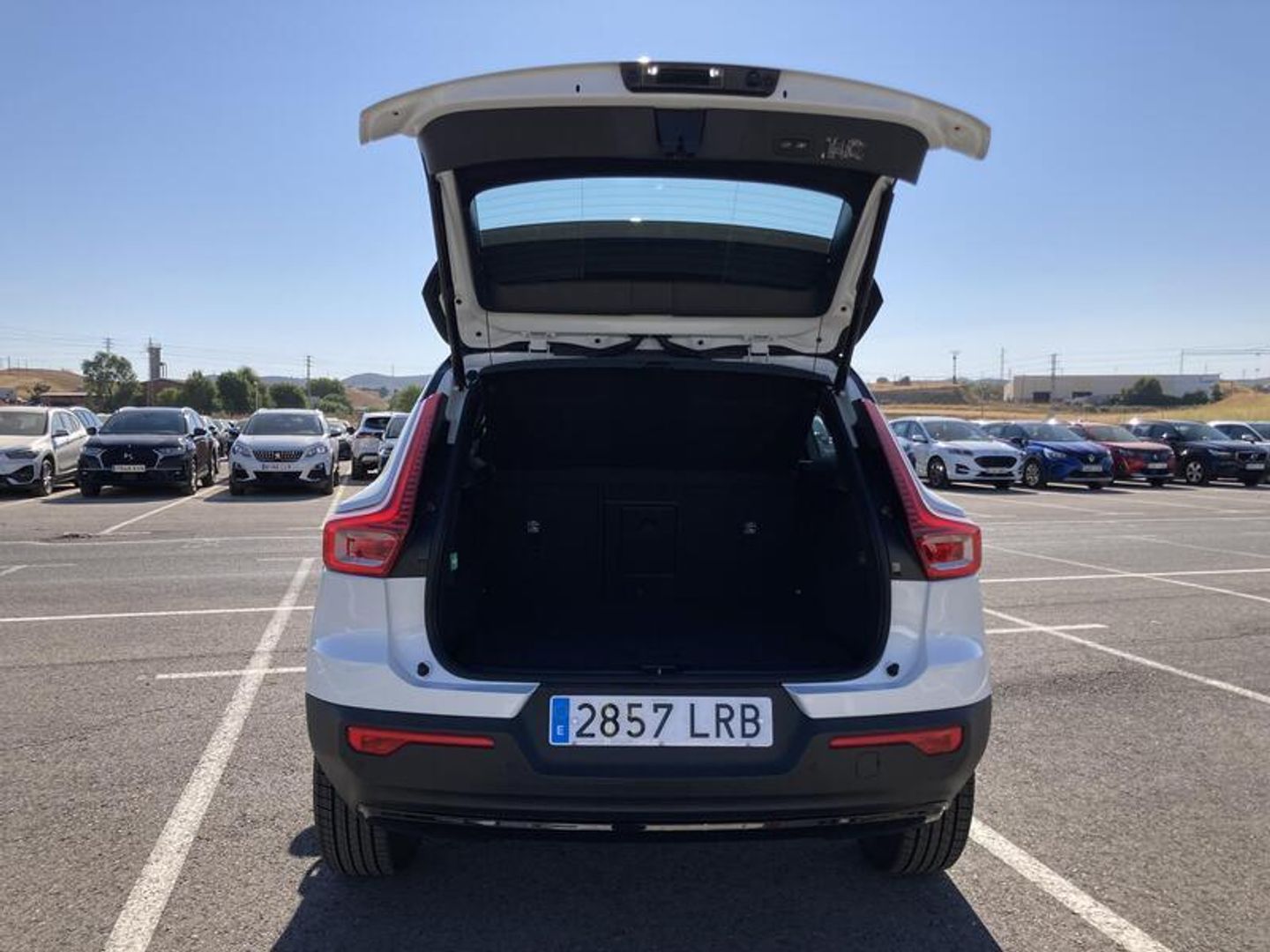 Volvo XC40 T3 R-Design Auto 120 kW (163 CV) Blanco SUV