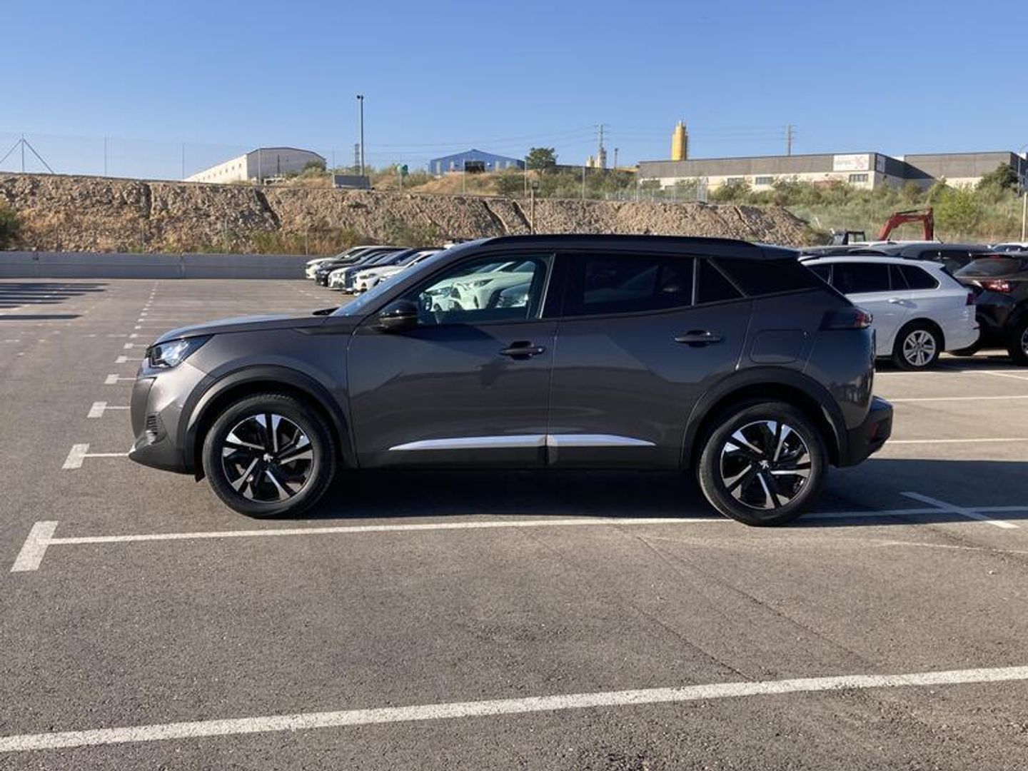Peugeot 2008 PureTech 130 S&S Allure Pack 96 kW (130 CV) Gris SUV