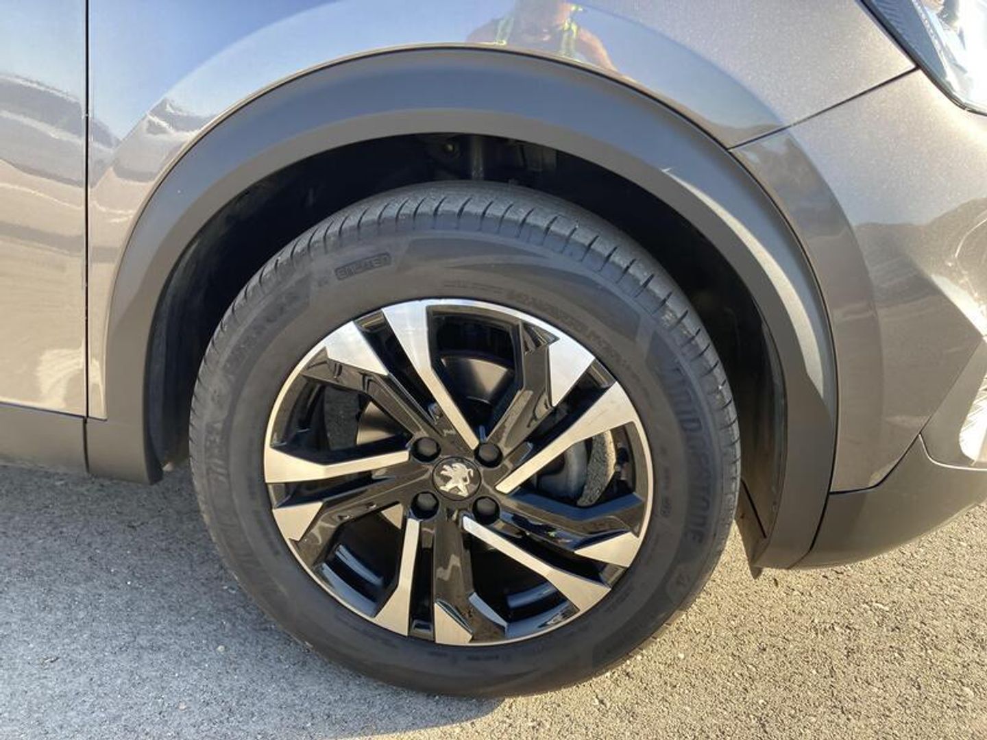 Peugeot 2008 PureTech 130 S&S Allure Pack 96 kW (130 CV) Gris SUV