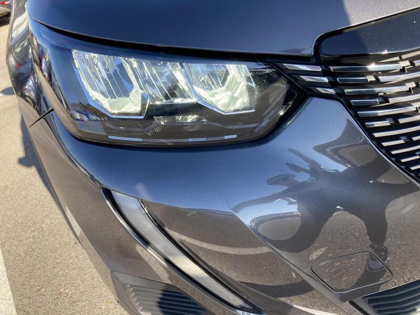 Peugeot 2008 PureTech 130 S&S Allure Pack 96 kW (130 CV) Gris SUV