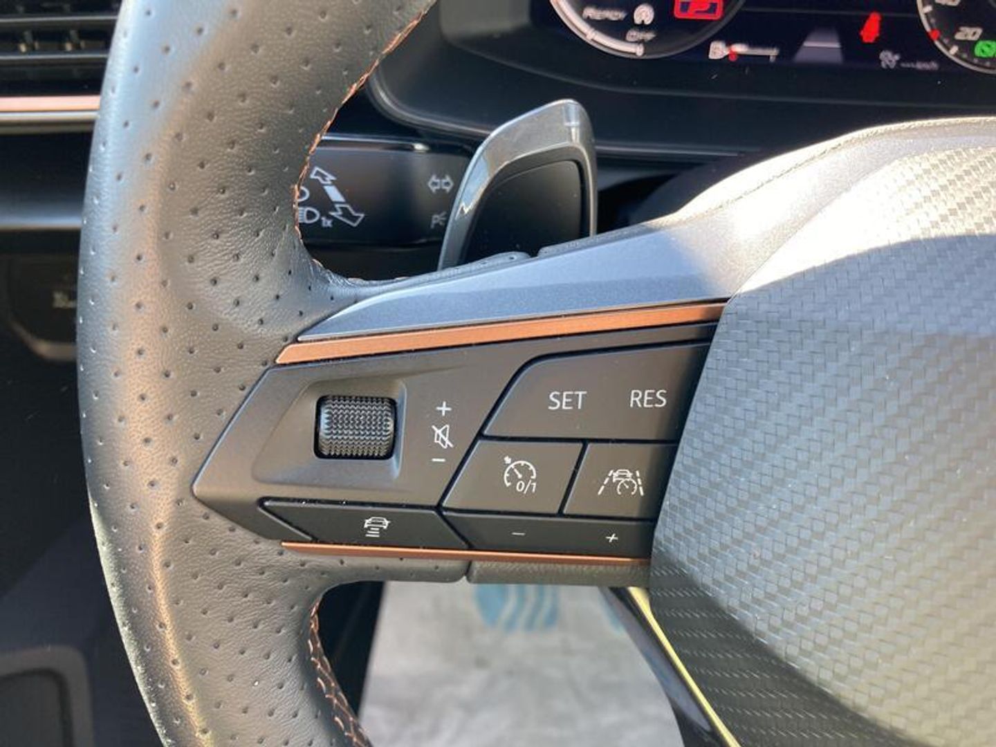 CUPRA Formentor 1.5 TSI Tech Edition DSG 110 kW (150 CV) Gris SUV