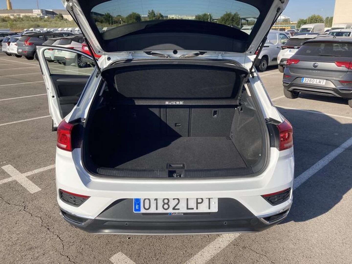 Volkswagen T-Roc Advance 2.0 TDI 85 kW (115 CV) Blanco All Terrain / Pick-up
