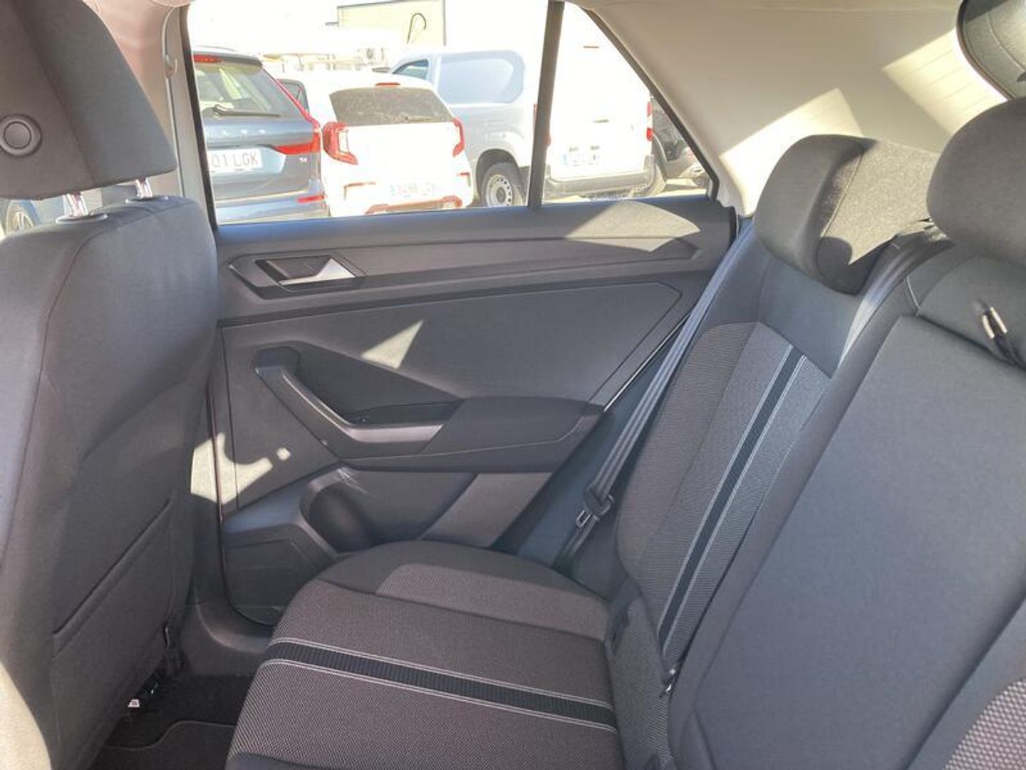 Volkswagen T-Roc Advance 2.0 TDI 85 kW (115 CV) Blanco All Terrain / Pick-up